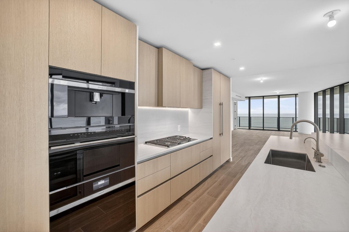 900 N Ocean #1401 Pompano Beach, FL 33062