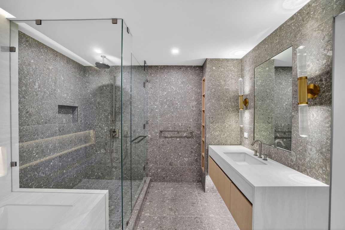 900 N Ocean #1401 Pompano Beach, FL 33062