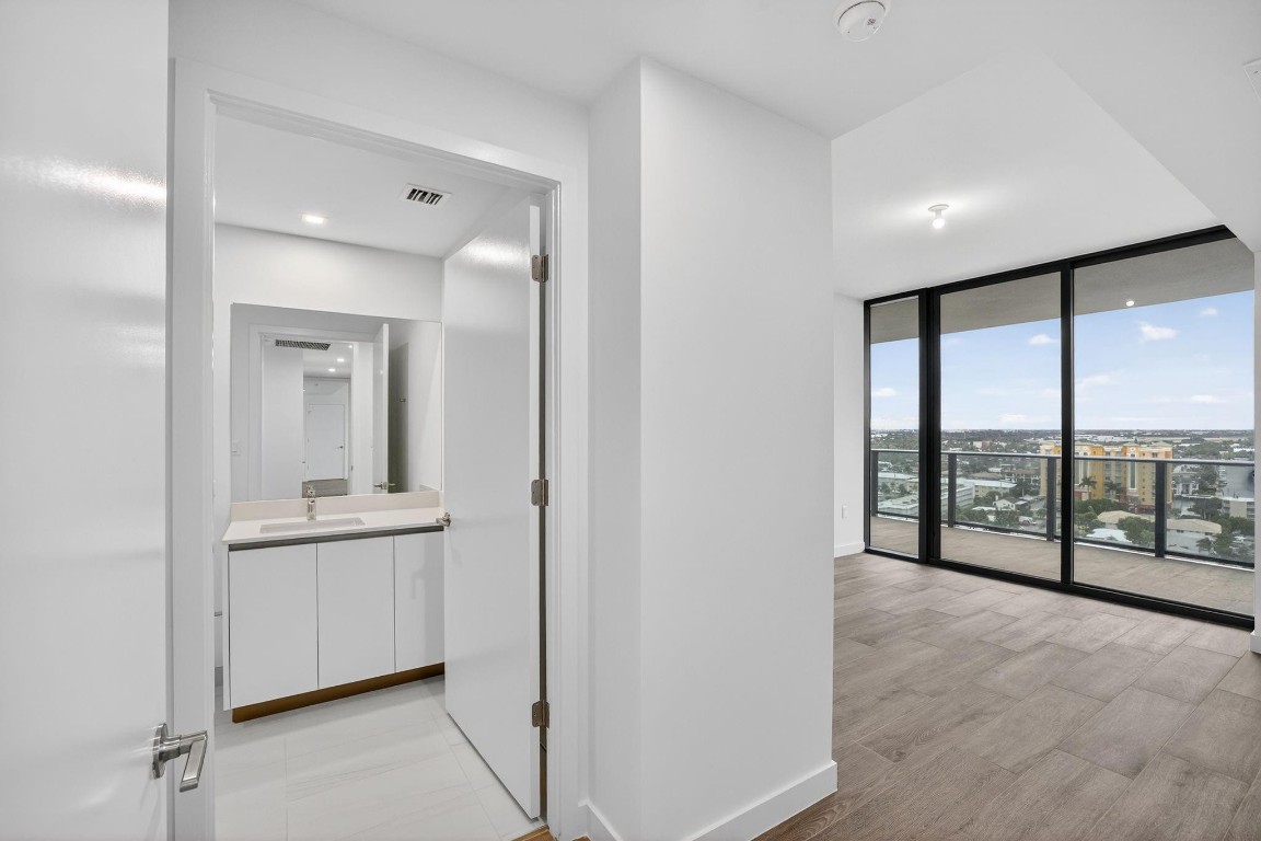 900 N Ocean #1401 Pompano Beach, FL 33062