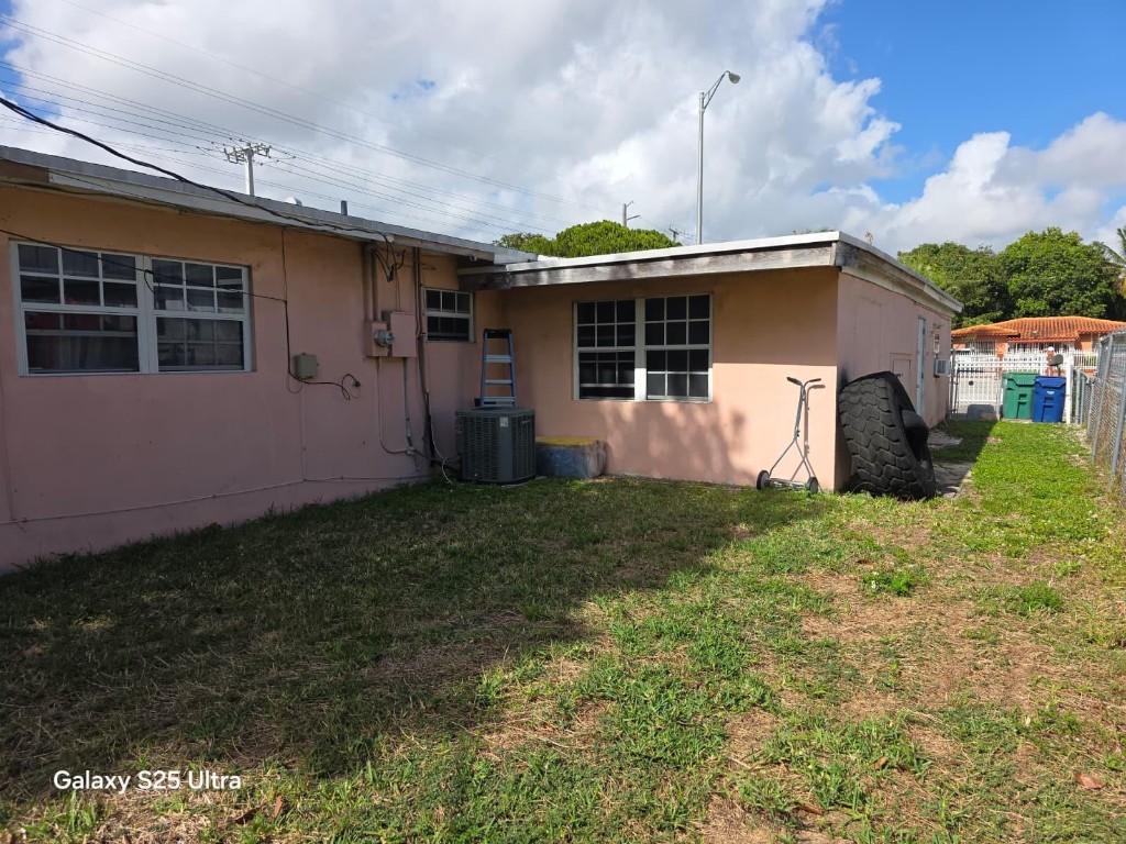 446 NW 119th Miami, FL 33168