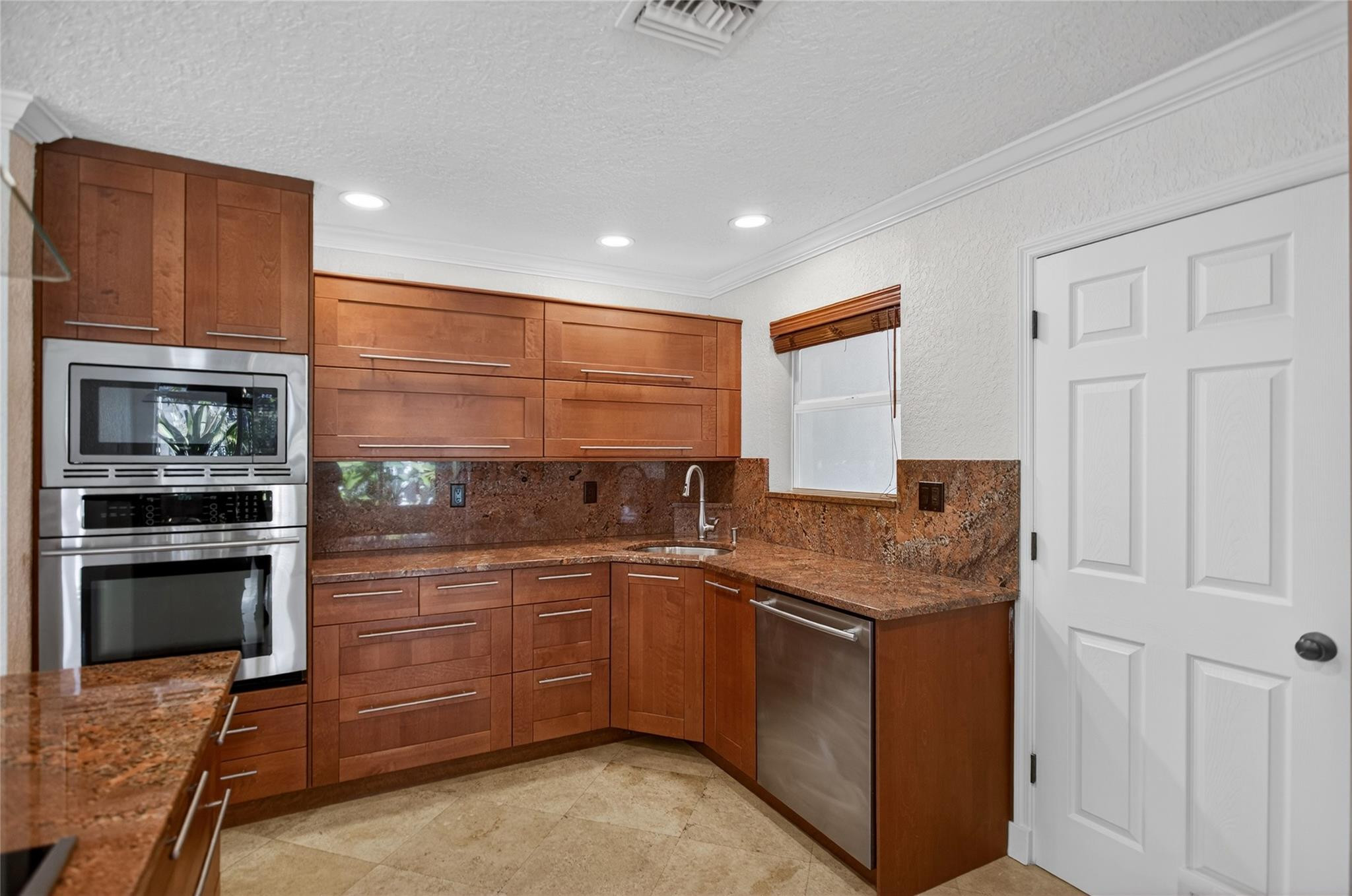 601 SE 5th Pompano Beach, FL 33060