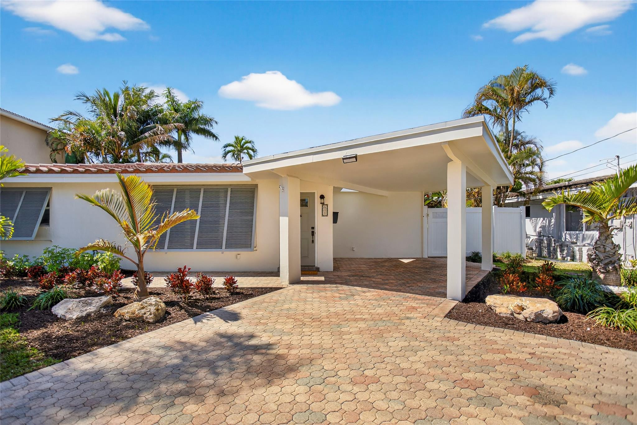 601 SE 5th Pompano Beach, FL 33060