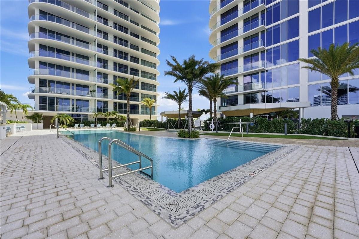 153 N Seabreeze #S-502 Fort Lauderdale, FL 33304