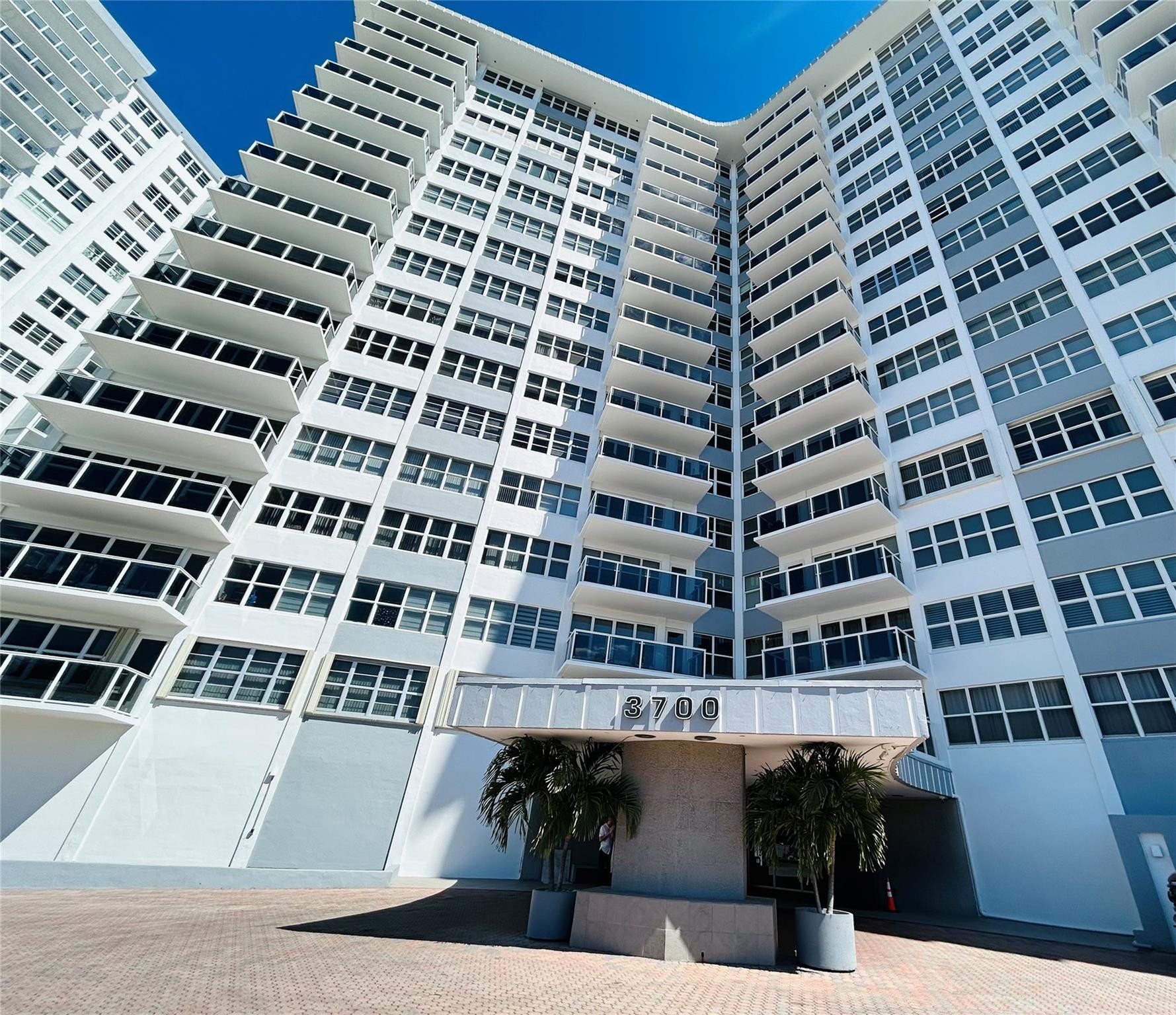 3700 Galt Ocean #607 Fort Lauderdale, FL 33308