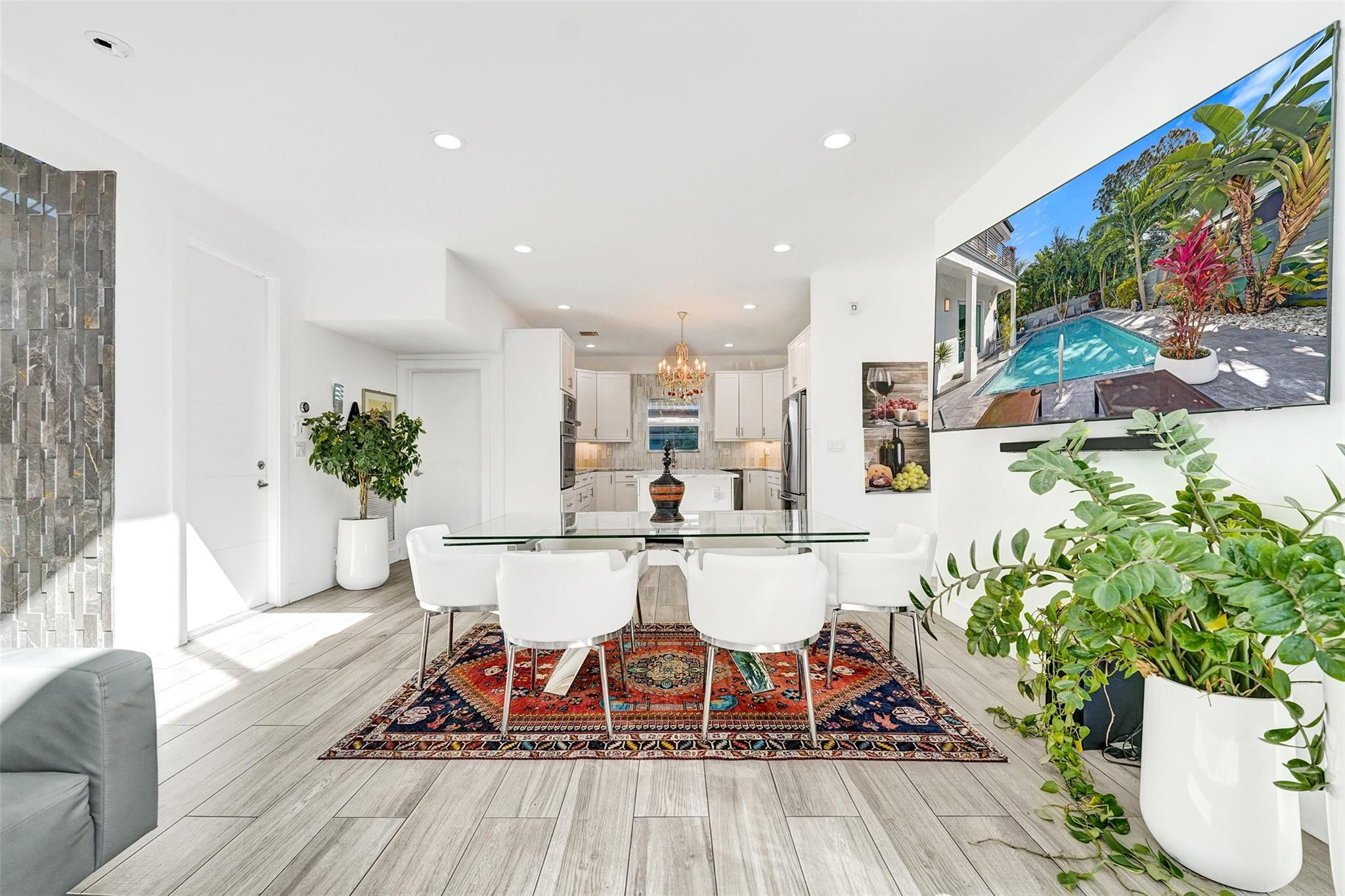 2502 NE 6th Wilton Manors, FL 33305