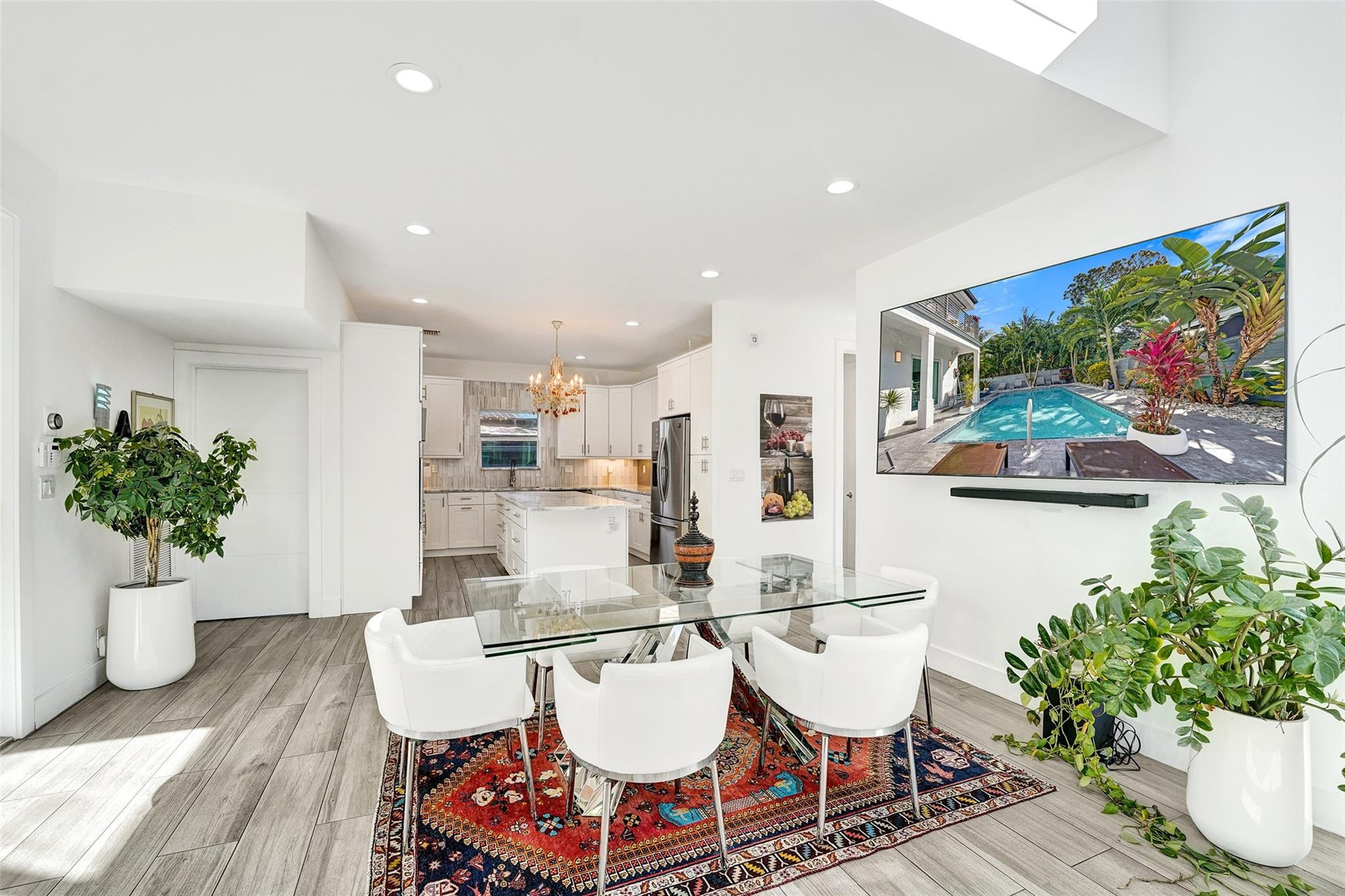 2502 NE 6th Wilton Manors, FL 33305