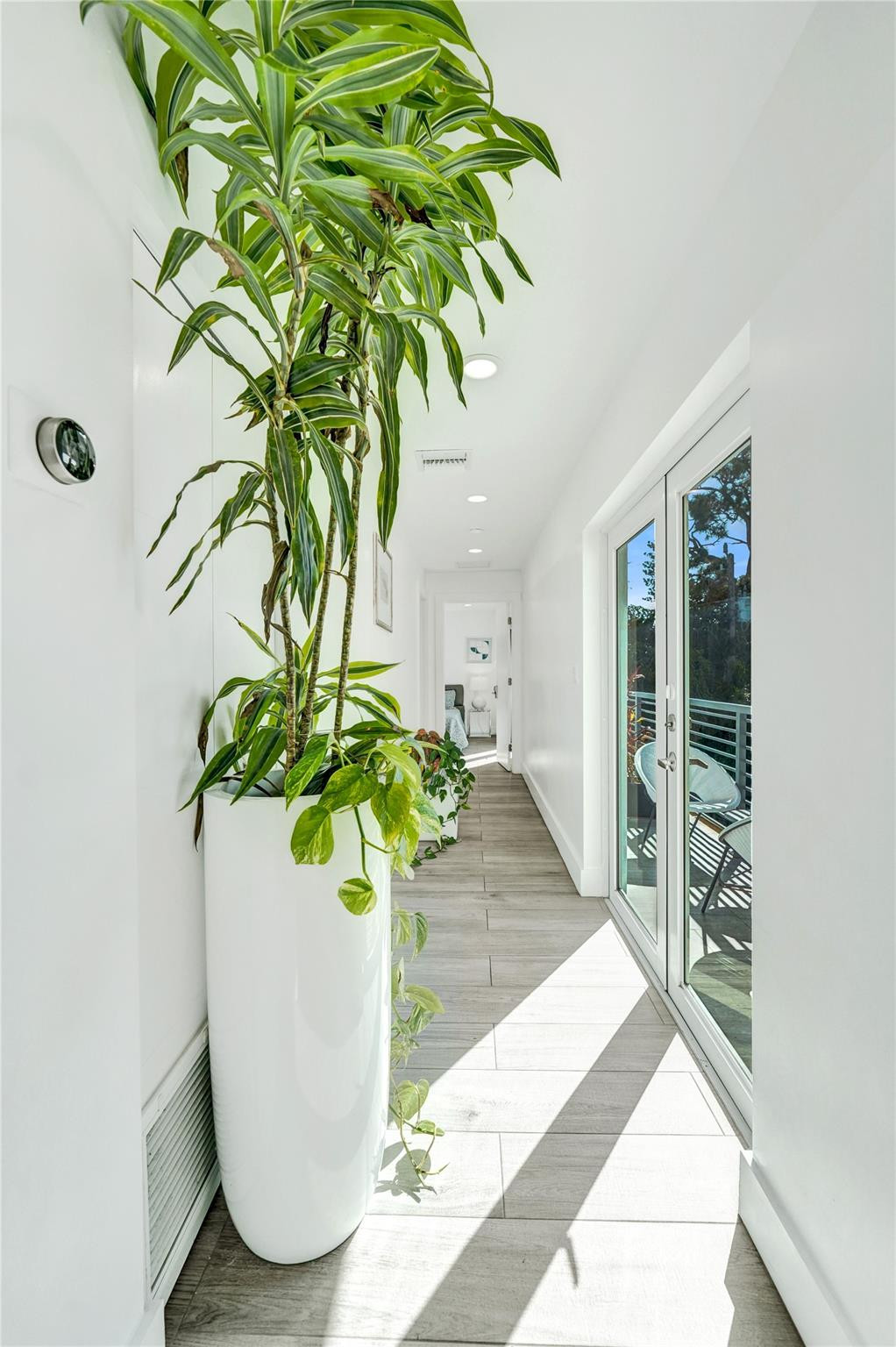 2502 NE 6th Wilton Manors, FL 33305