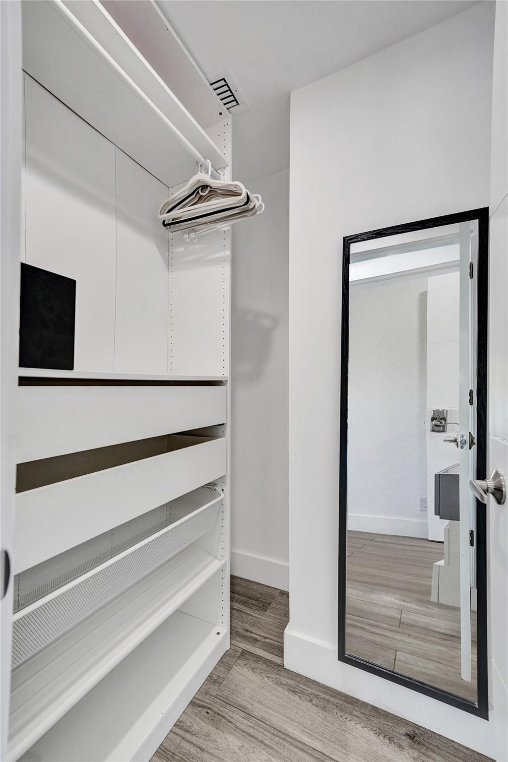 2502 NE 6th Wilton Manors, FL 33305