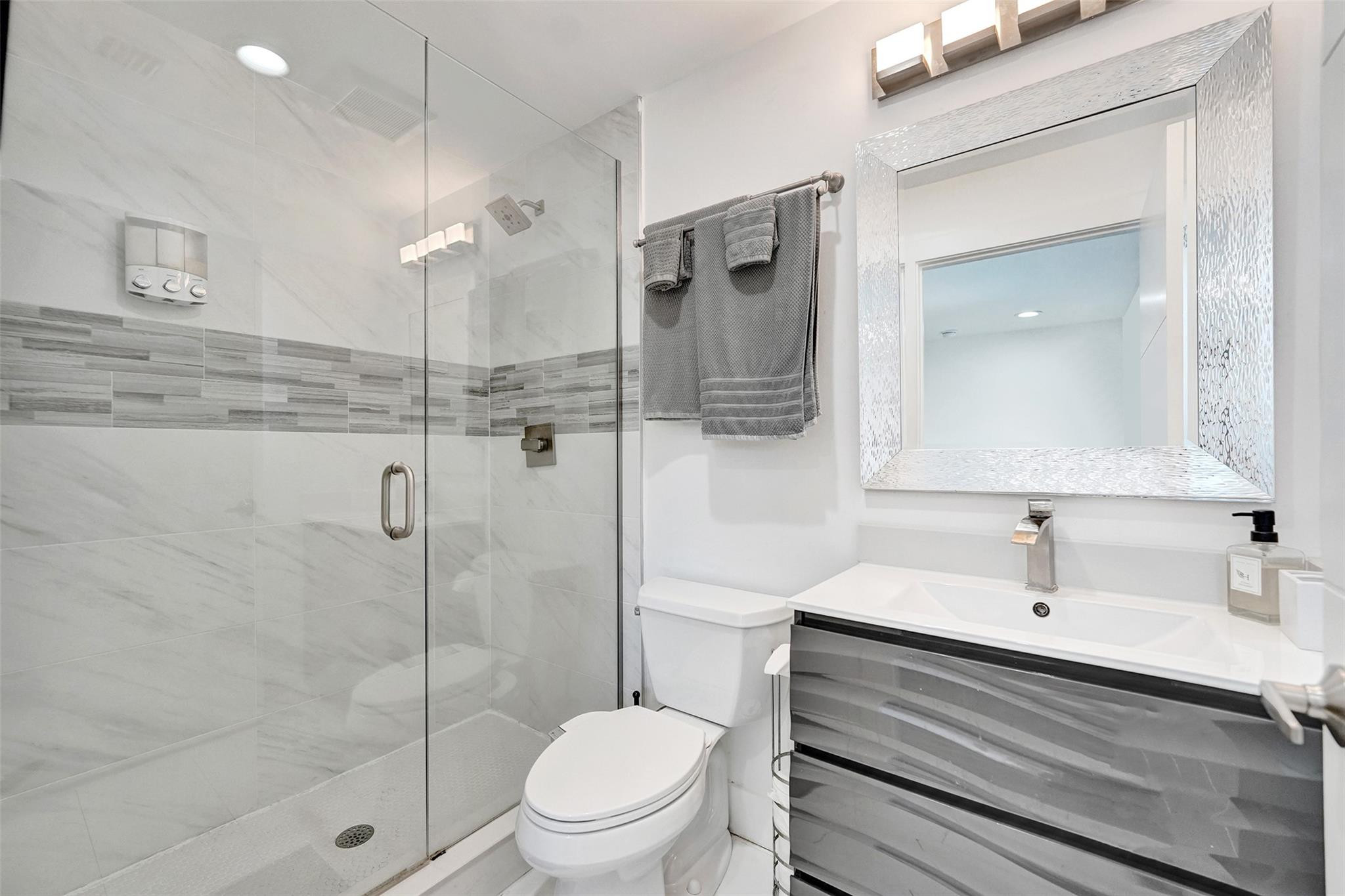 2502 NE 6th Wilton Manors, FL 33305