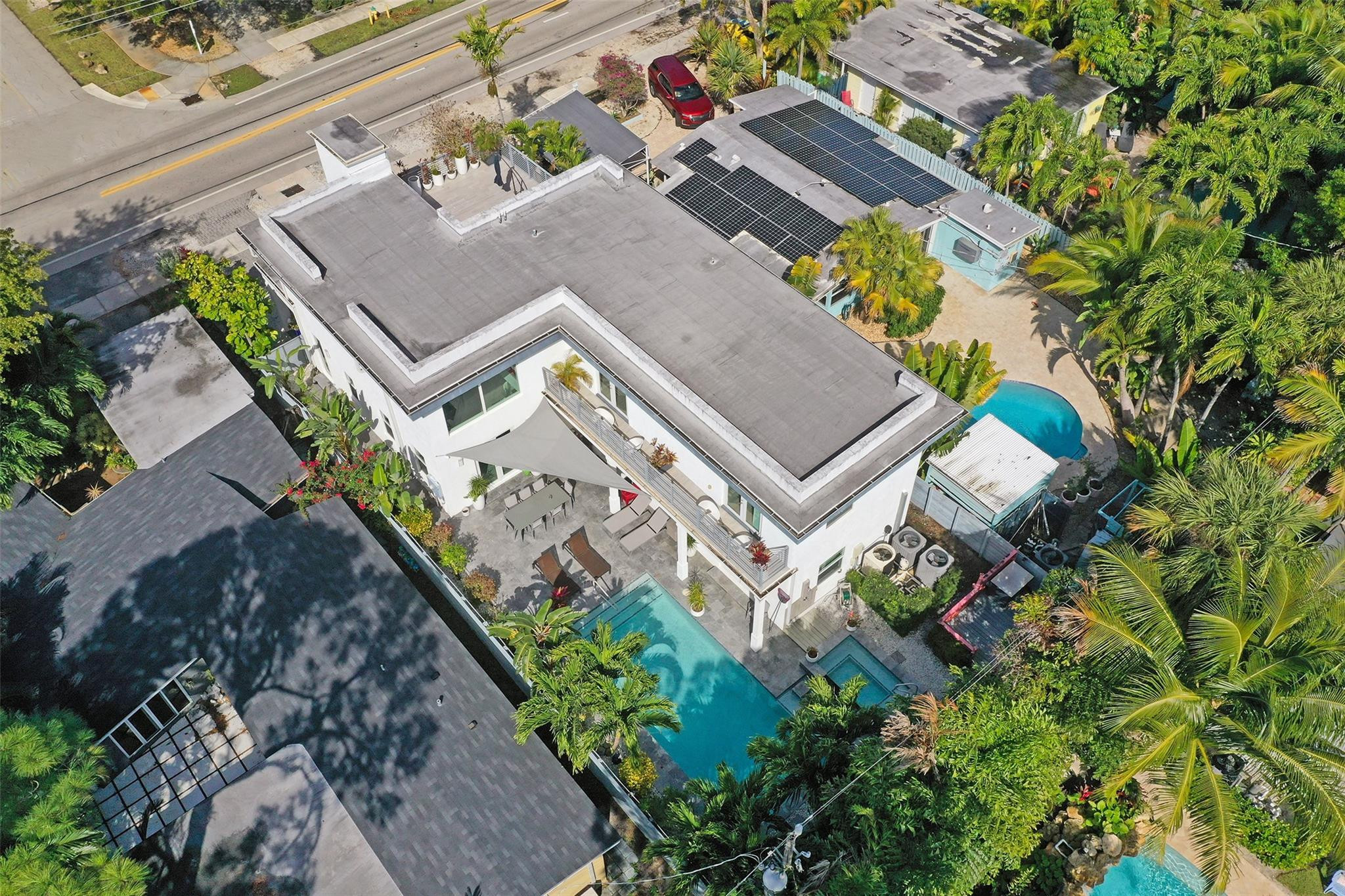 2502 NE 6th Wilton Manors, FL 33305