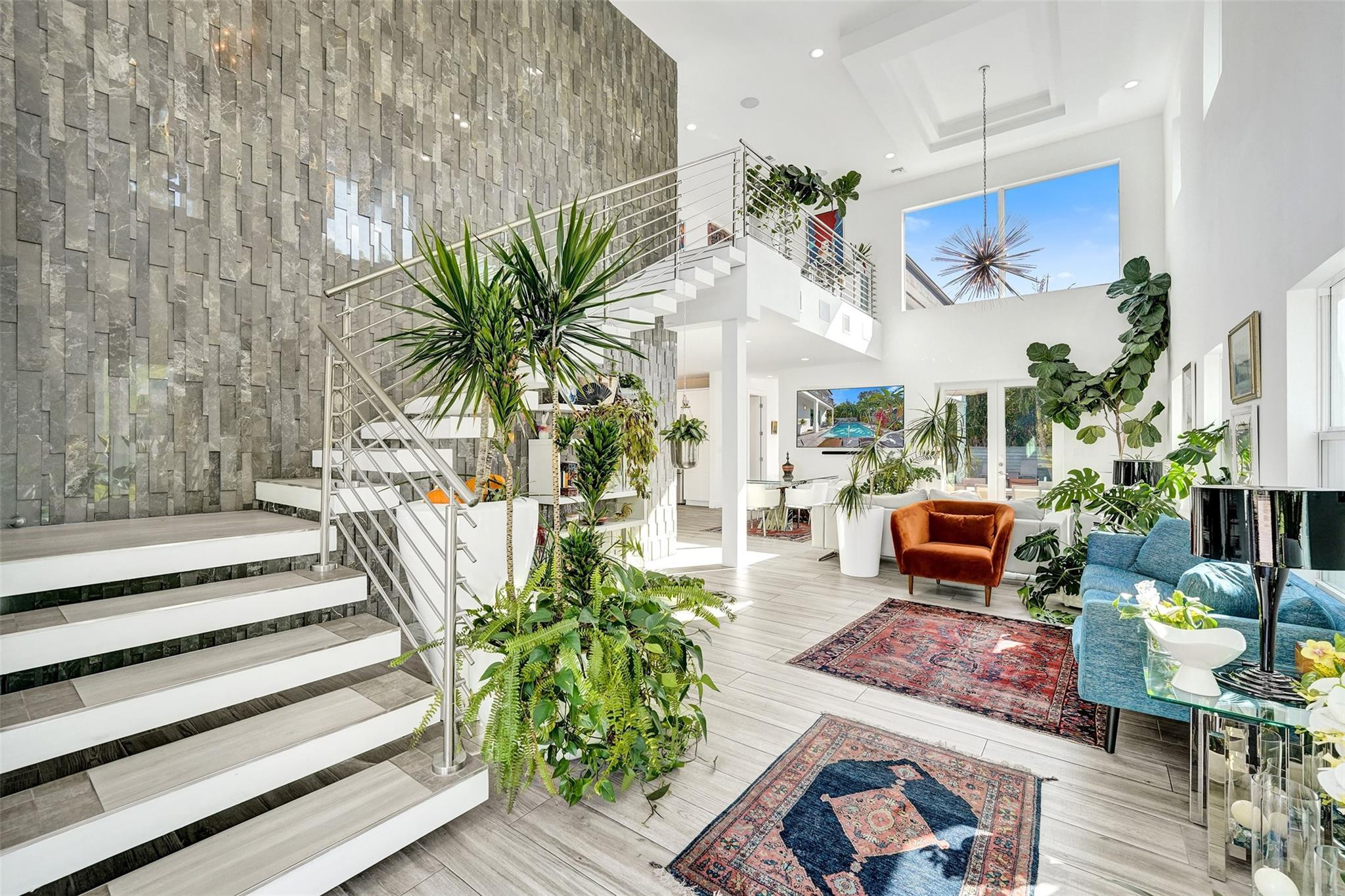 2502 NE 6th Wilton Manors, FL 33305