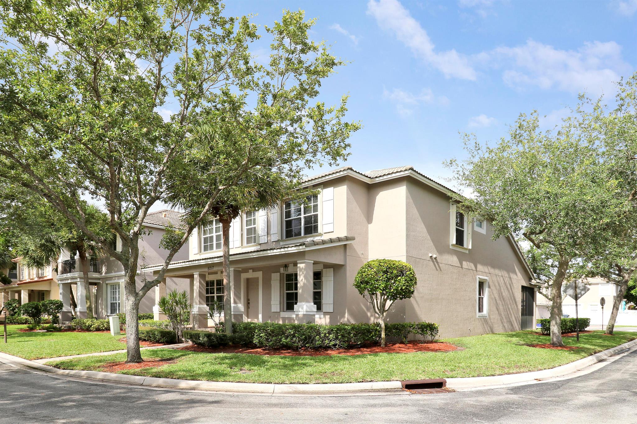 8217 Calterra Dr