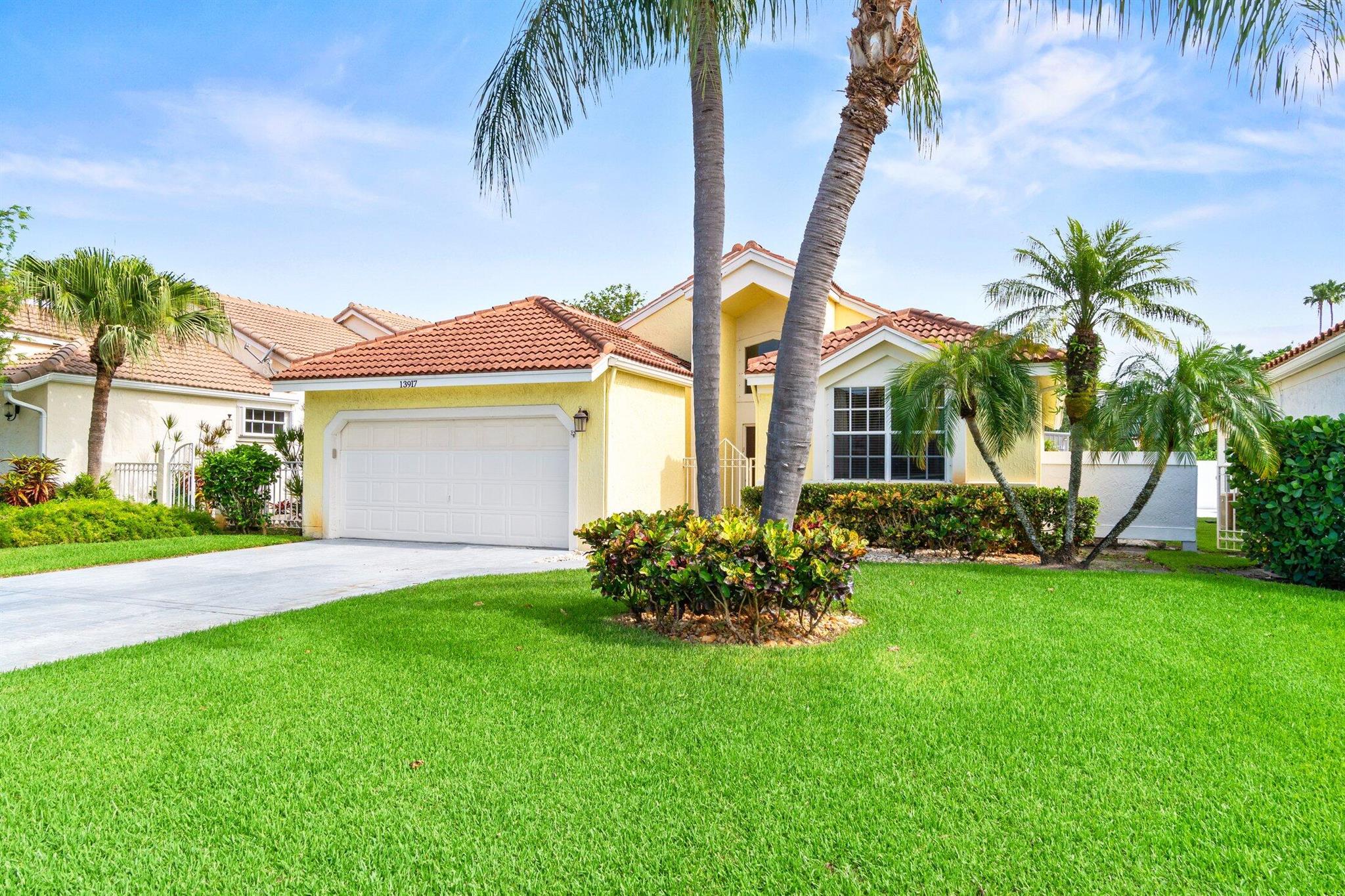 13917 Palm Grv Pl