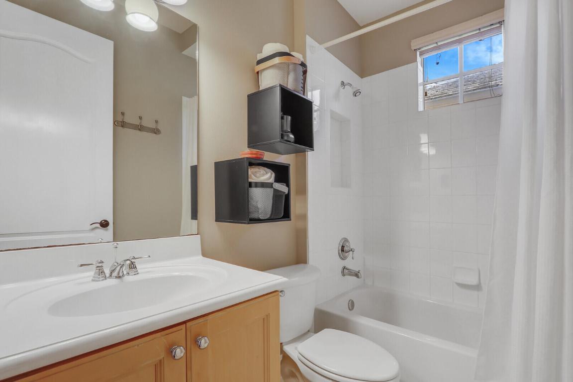 122 Inkberry Jupiter, FL 33458