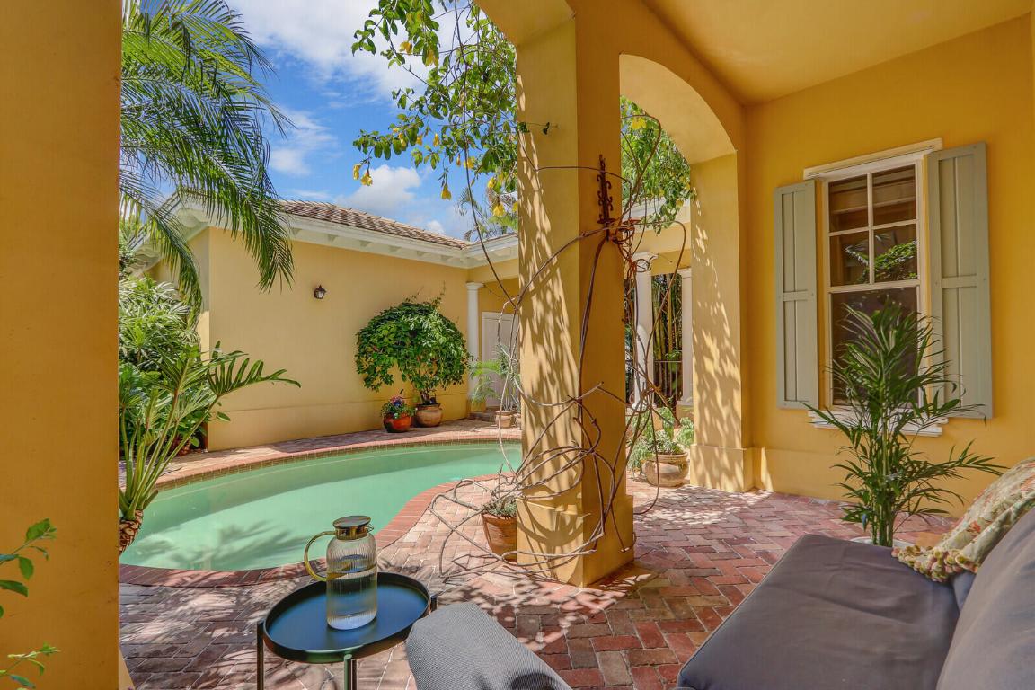 122 Inkberry Jupiter, FL 33458