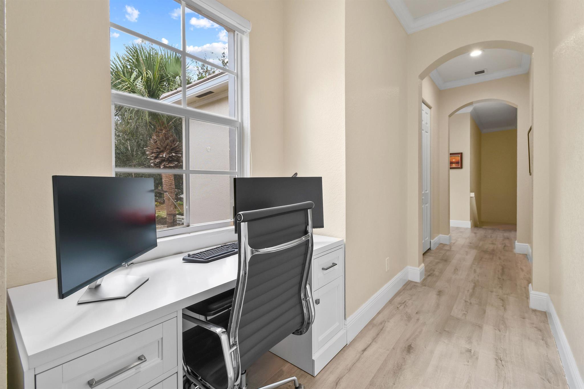 102 Lismore Ln Jupiter, FL 33458