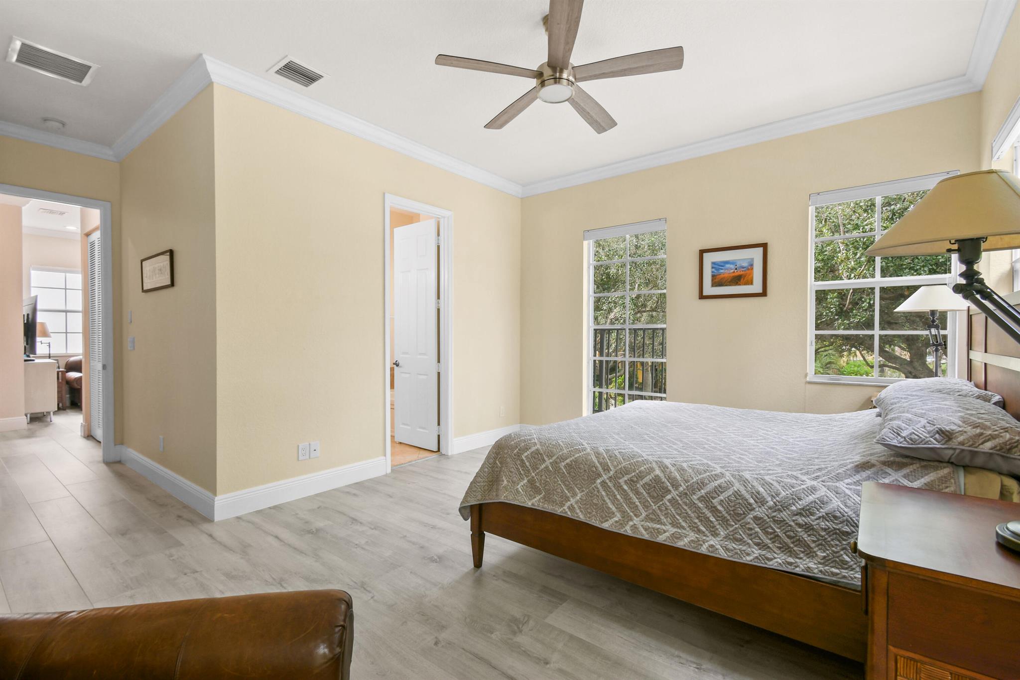 102 Lismore Ln Jupiter, FL 33458