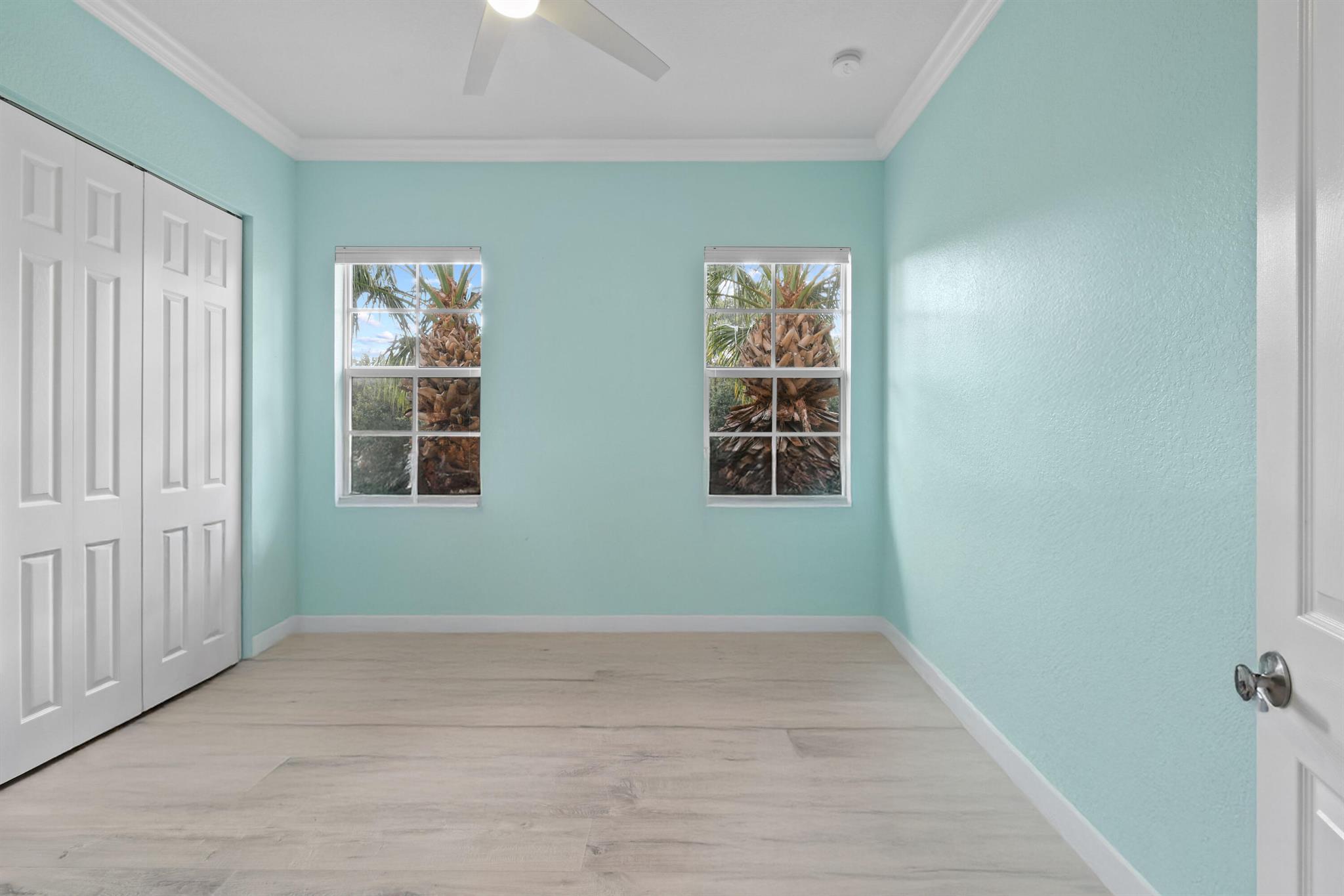 102 Lismore Ln Jupiter, FL 33458