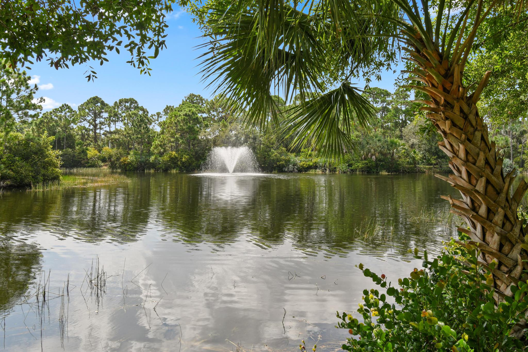 102 Lismore Ln Jupiter, FL 33458