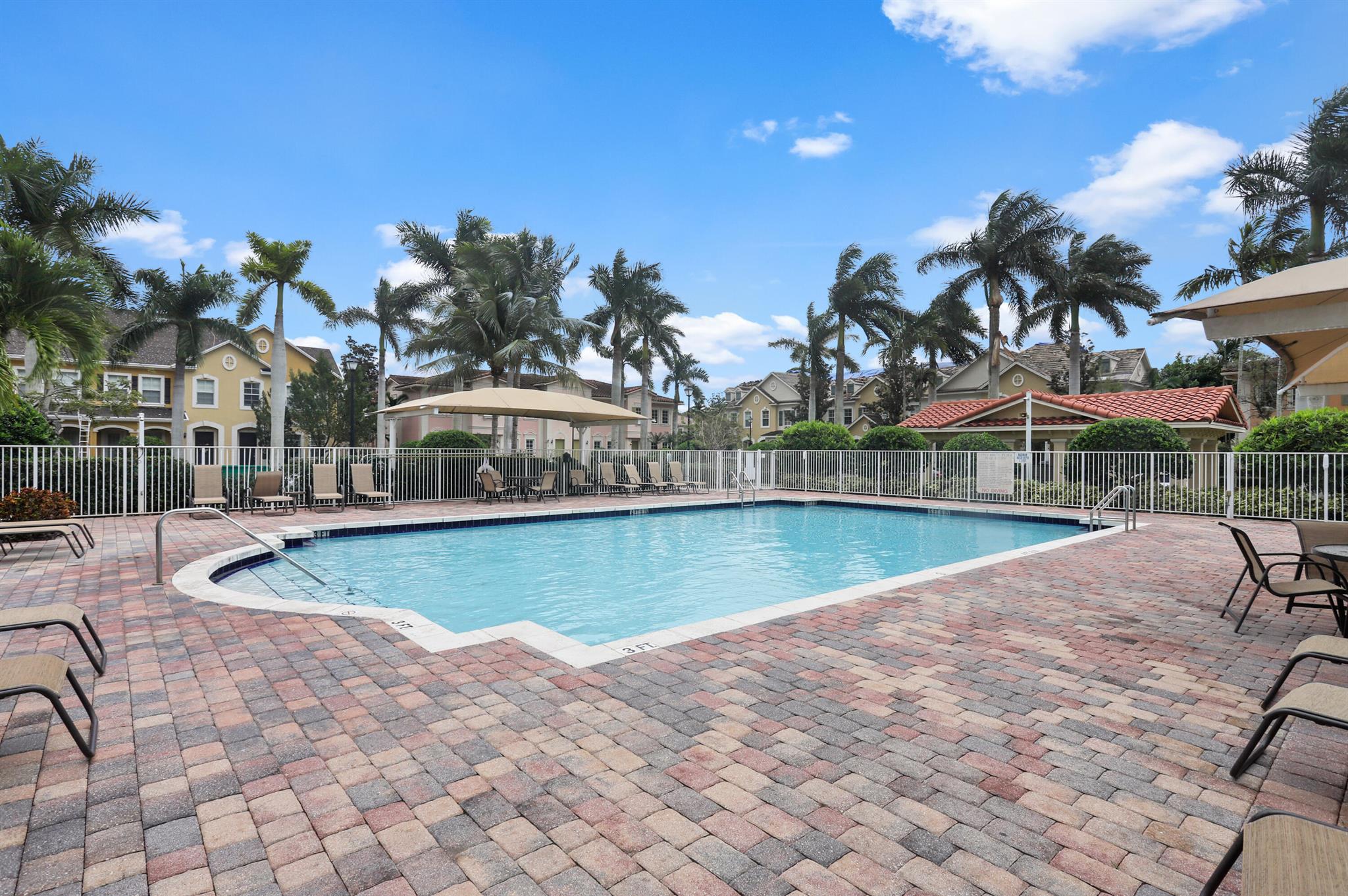 102 Lismore Ln Jupiter, FL 33458
