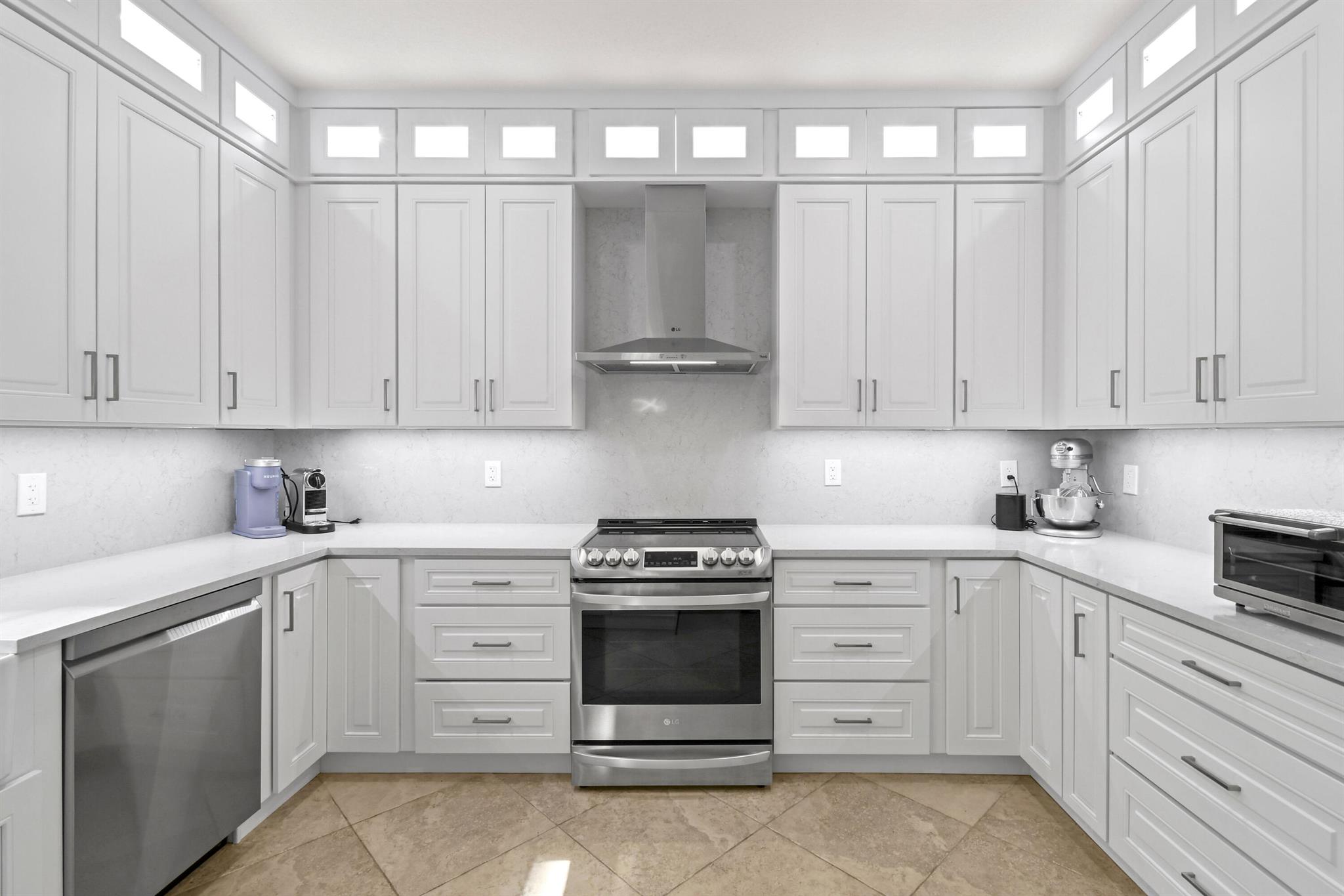 102 Lismore Ln Jupiter, FL 33458