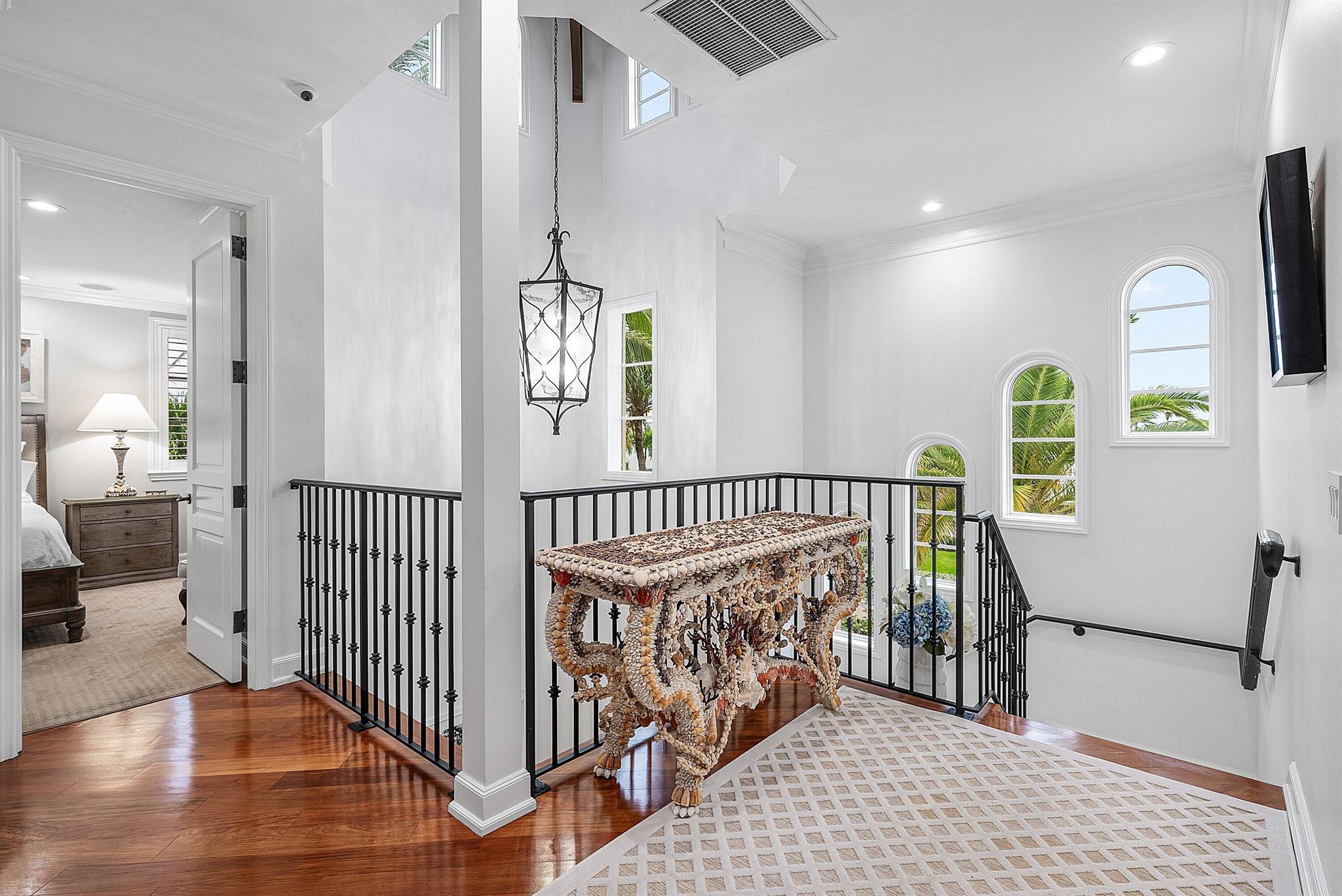 27 Hersey Dr Ocean Ridge, FL 33435