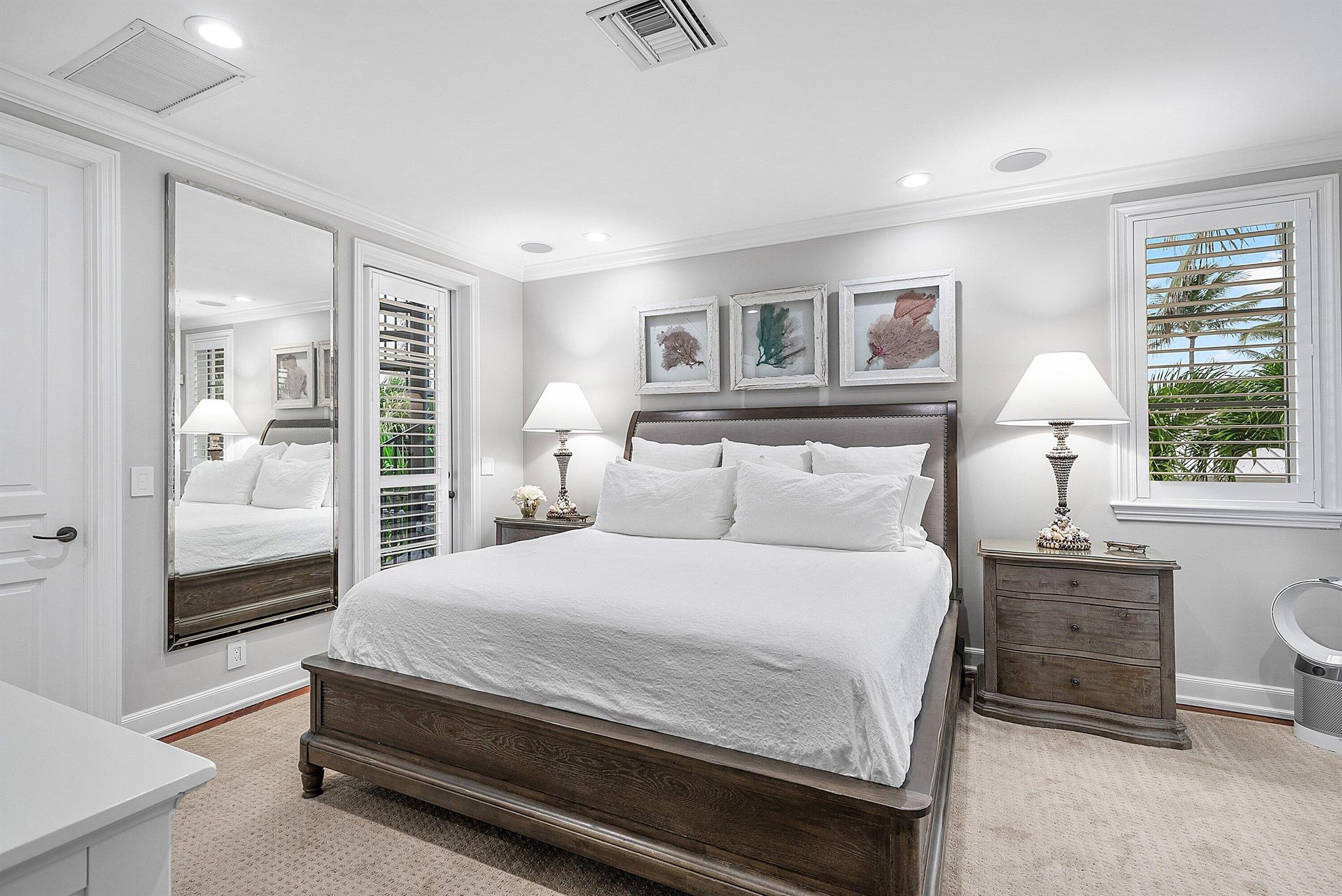 27 Hersey Dr Ocean Ridge, FL 33435