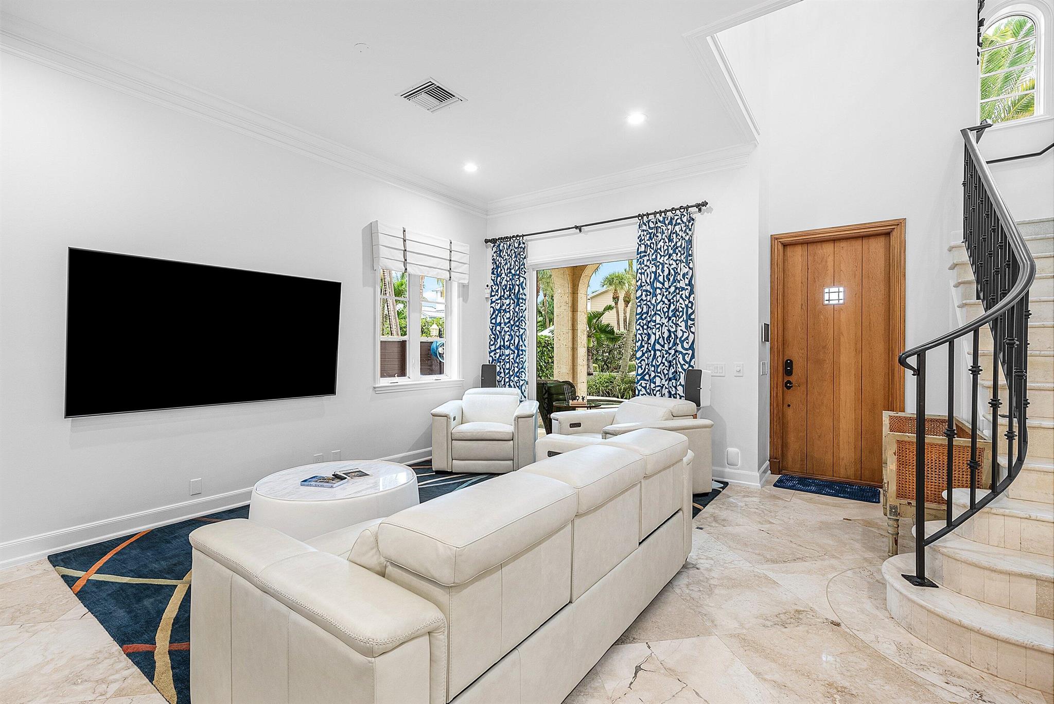 27 Hersey Dr Ocean Ridge, FL 33435