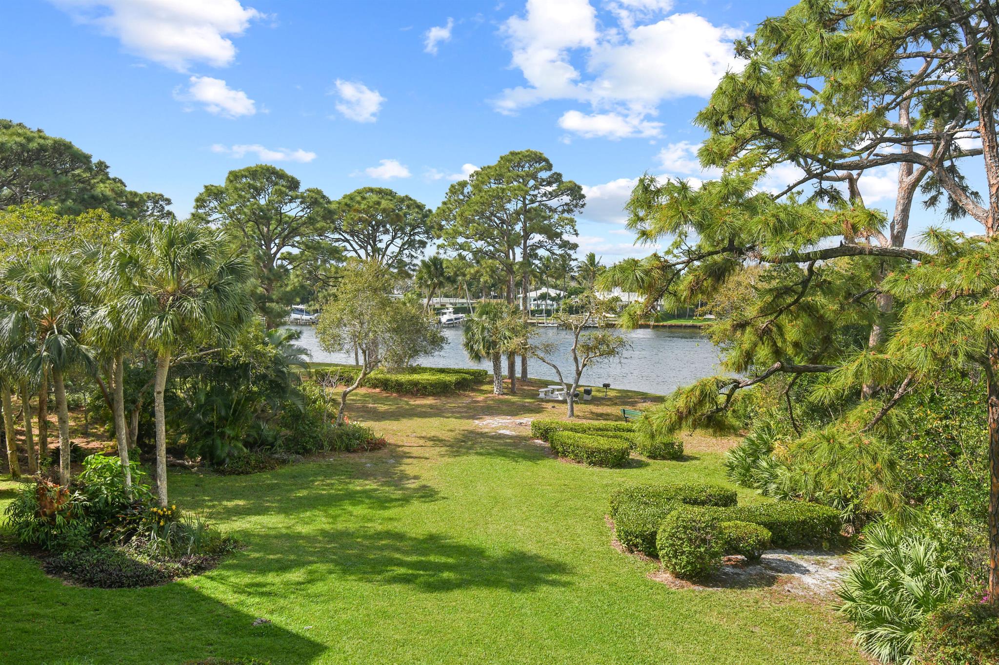 1901 Marina Isle Way #305 Jupiter, FL 33477