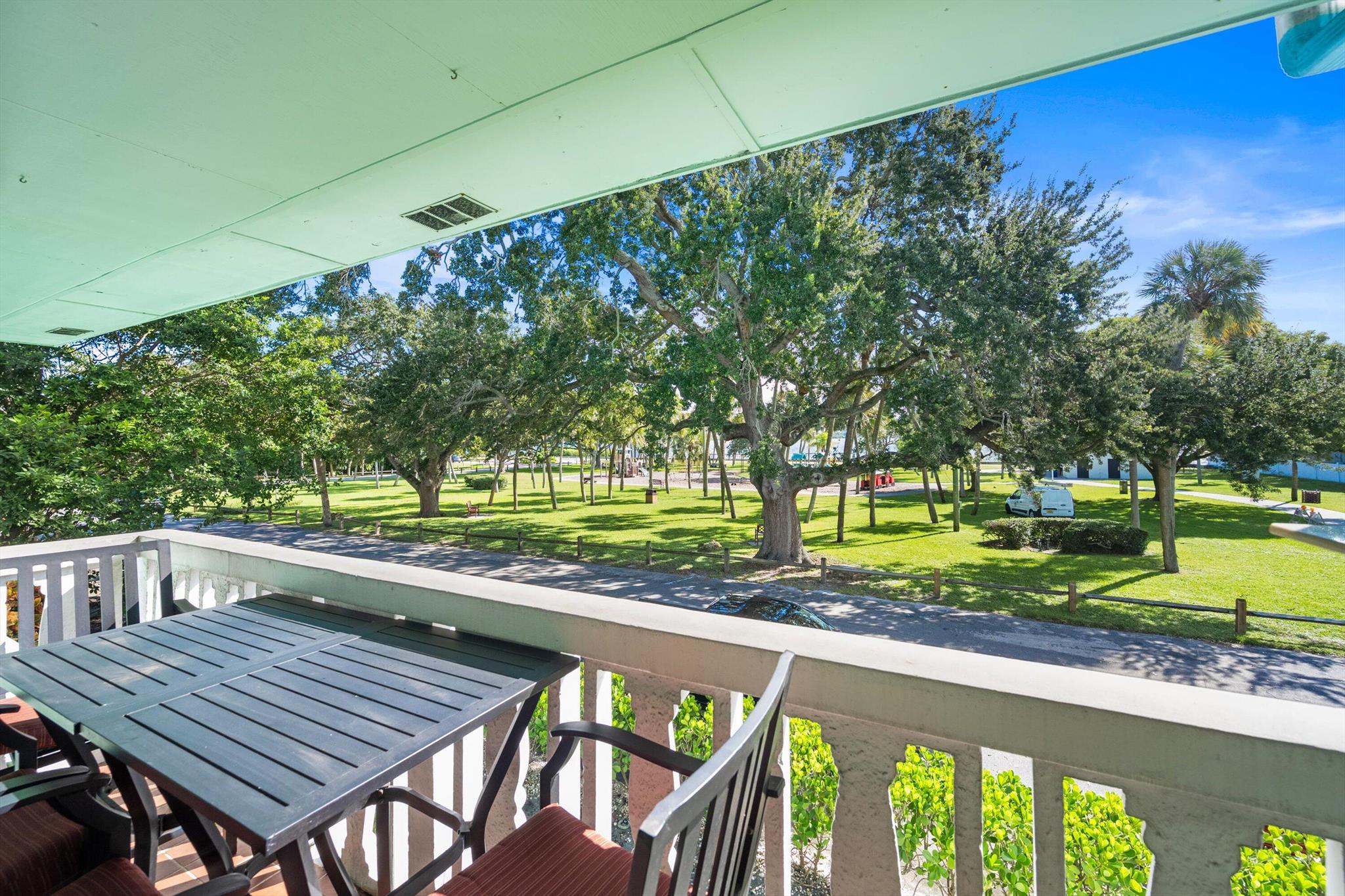 421 S Lakeside Dr #7