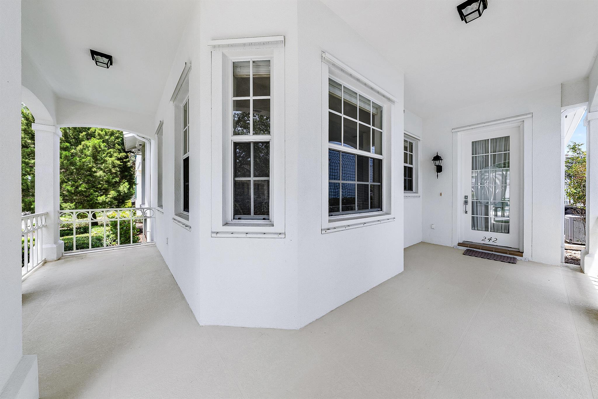 242 Poinciana Dr Jupiter, FL 33458