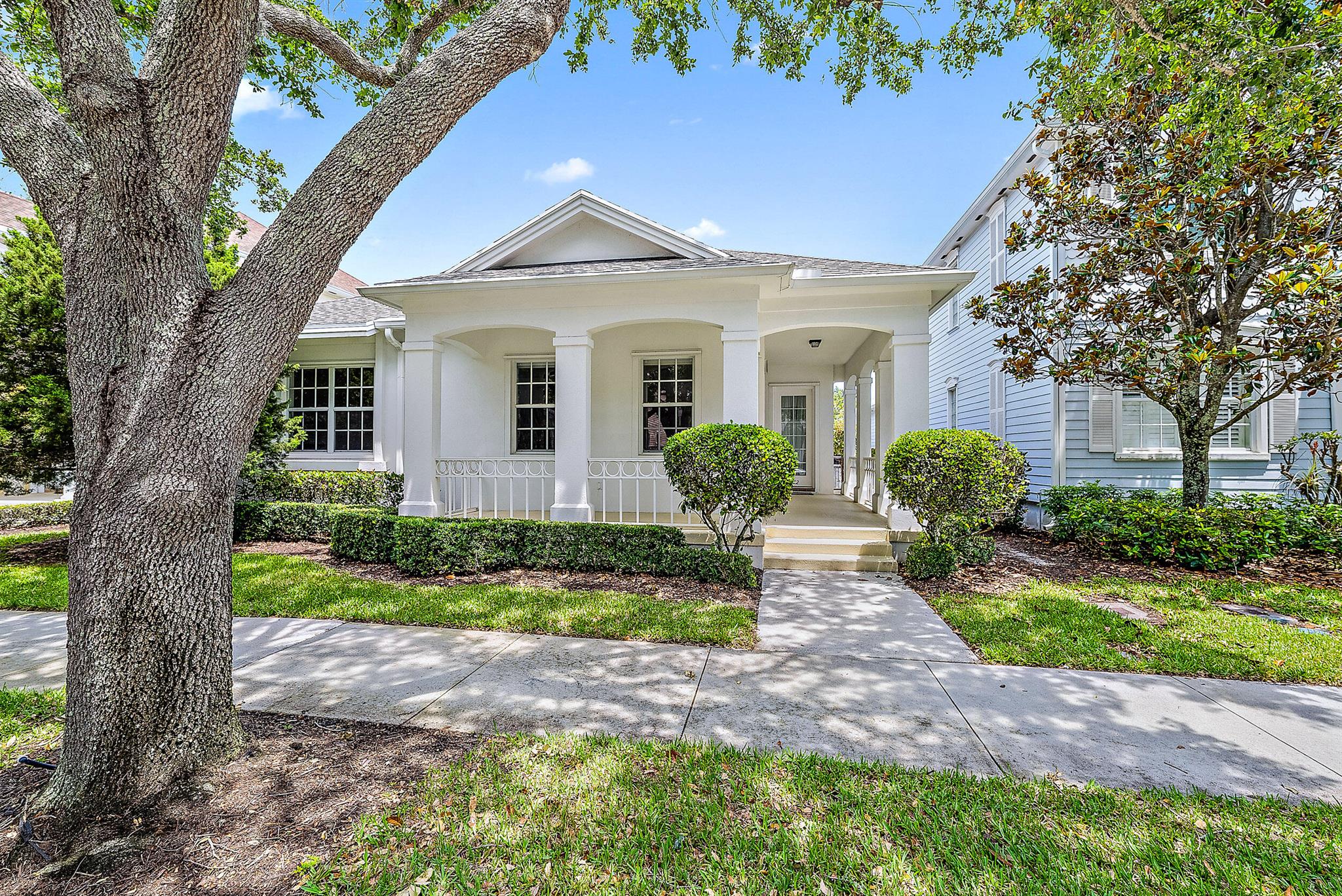 242 Poinciana Dr Jupiter, FL 33458