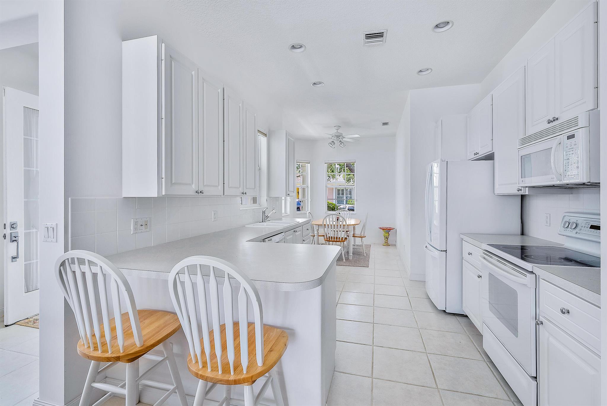 242 Poinciana Dr Jupiter, FL 33458