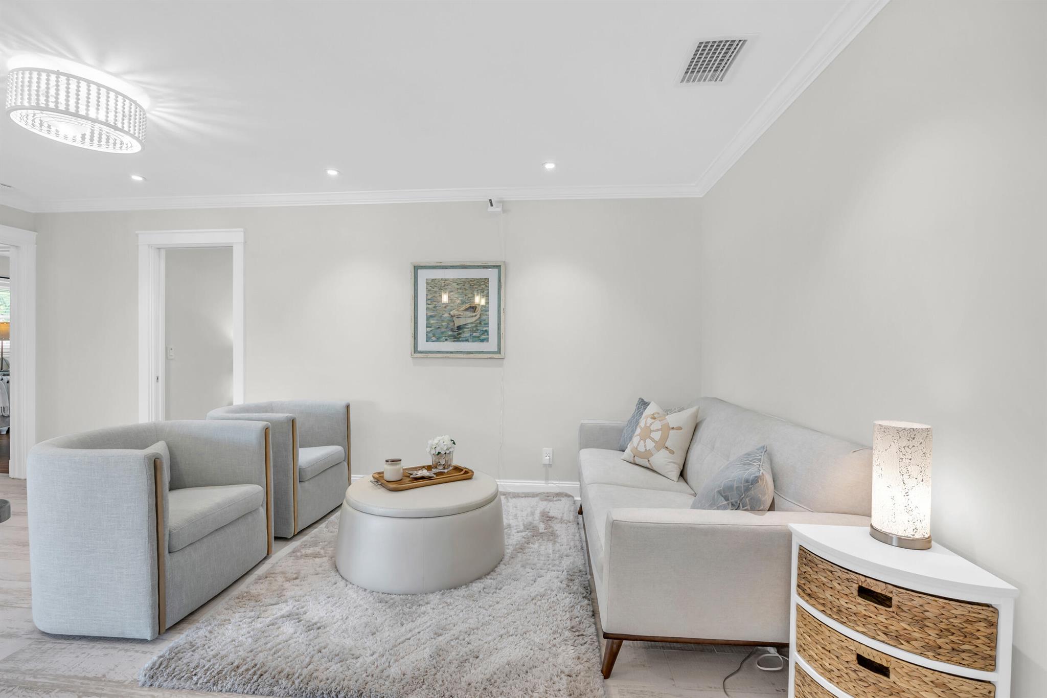 11 SE Splitrail Cir Jupiter, FL 33469