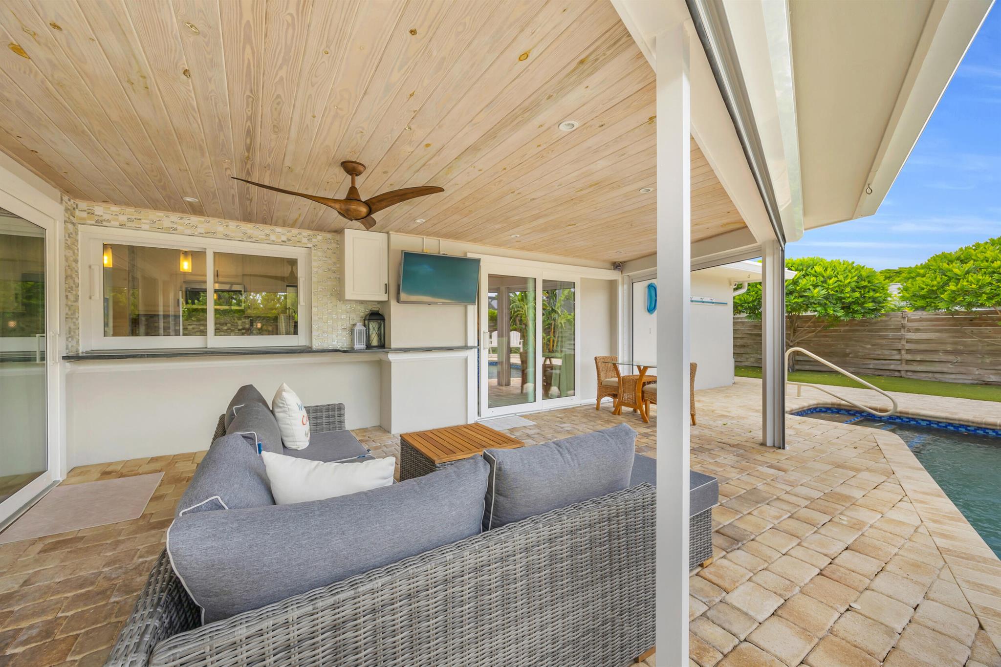 11 SE Splitrail Cir Jupiter, FL 33469