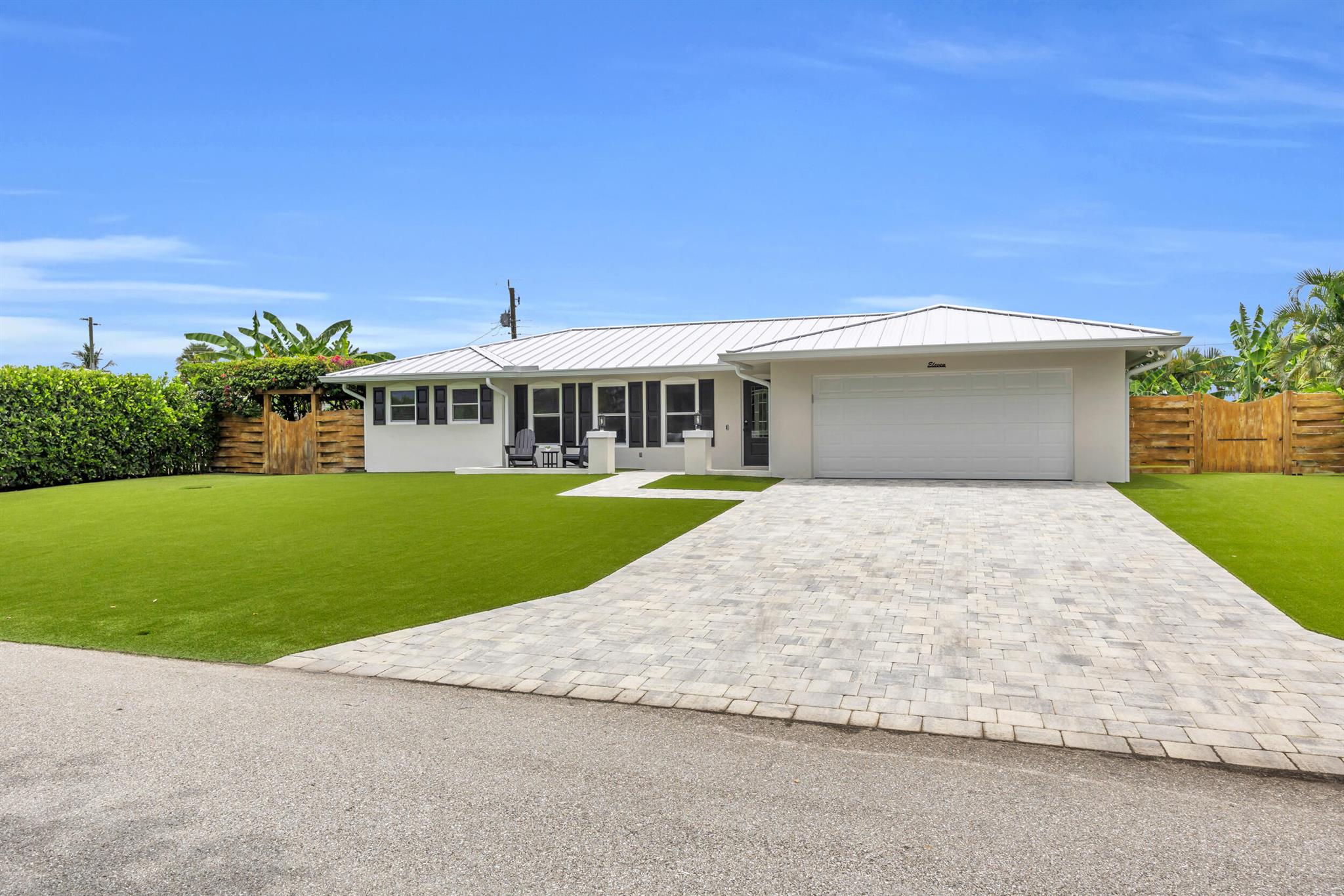 11 SE Splitrail Cir Jupiter, FL 33469