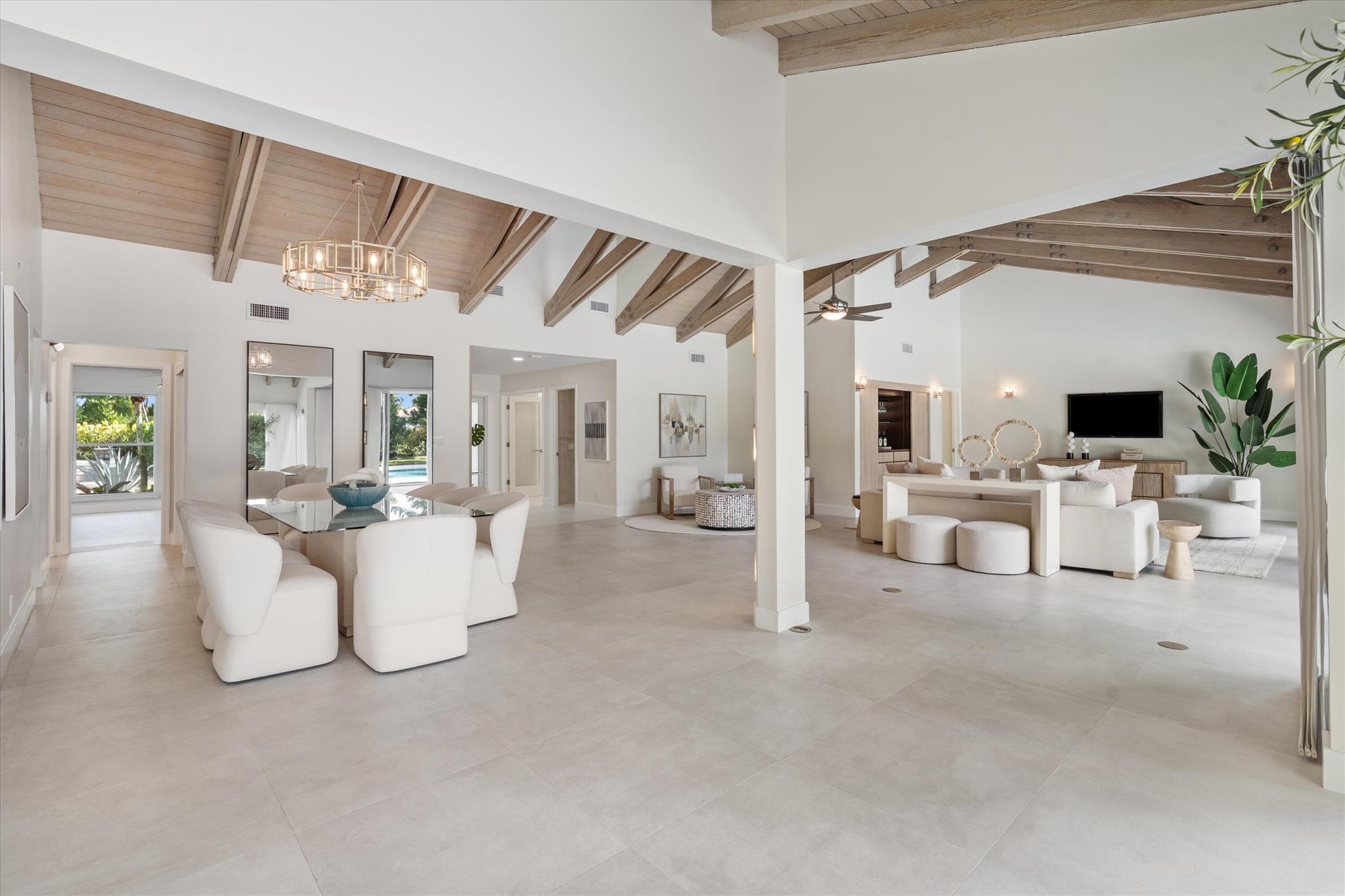 654 Pine Lk Dr Delray Beach, FL 33445