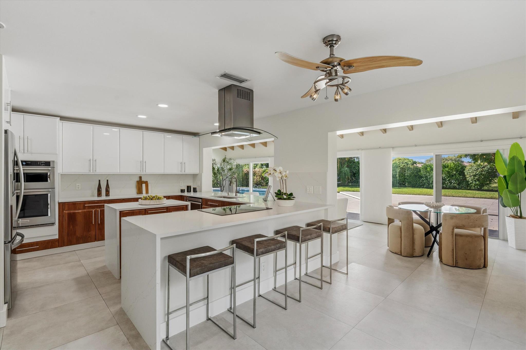 654 Pine Lk Dr Delray Beach, FL 33445