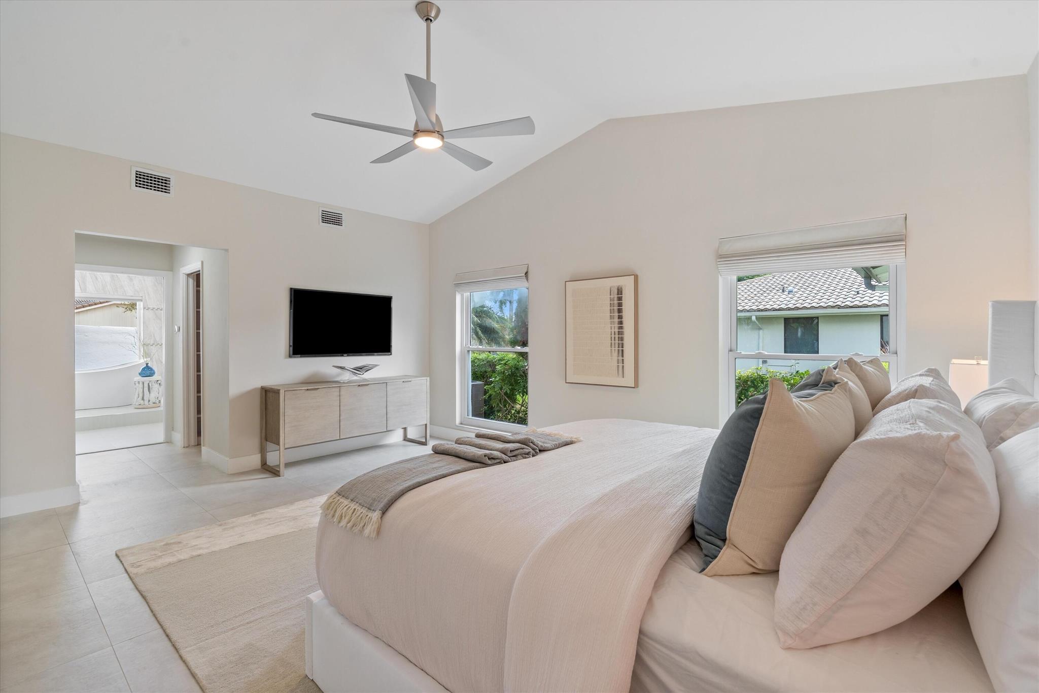 654 Pine Lk Dr Delray Beach, FL 33445