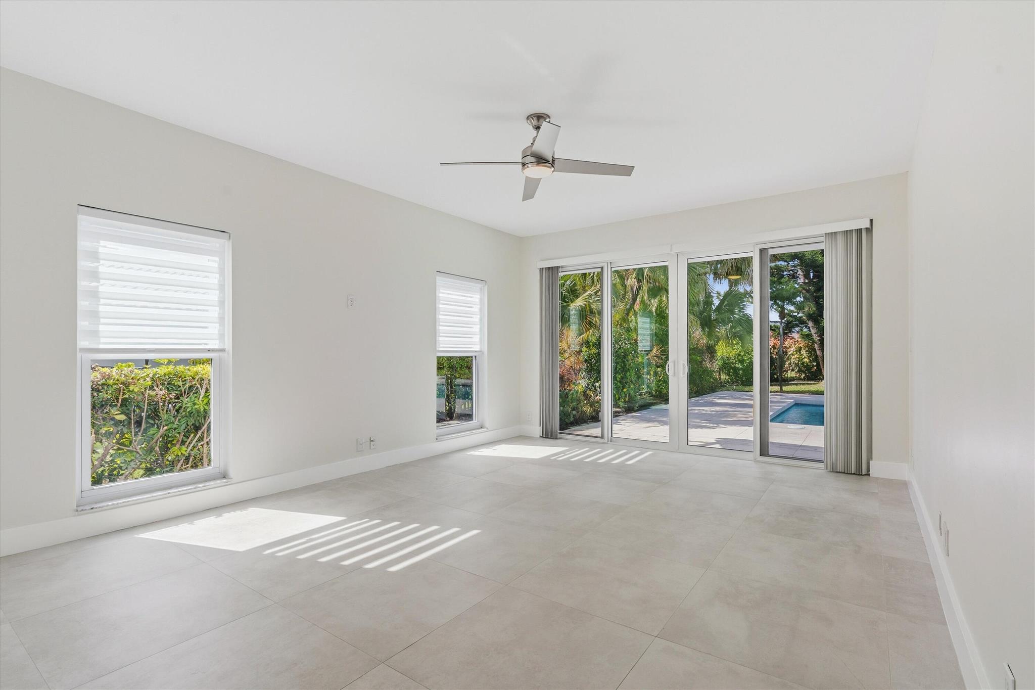 654 Pine Lk Dr Delray Beach, FL 33445