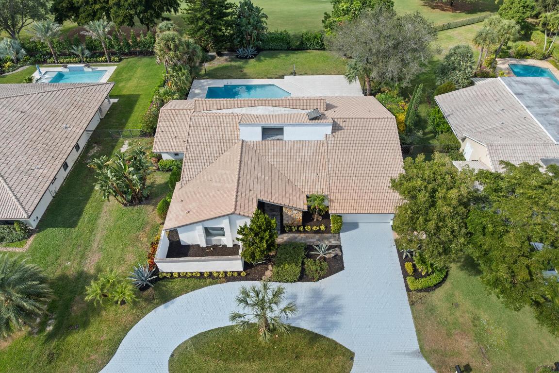 654 Pine Lk Dr Delray Beach, FL 33445