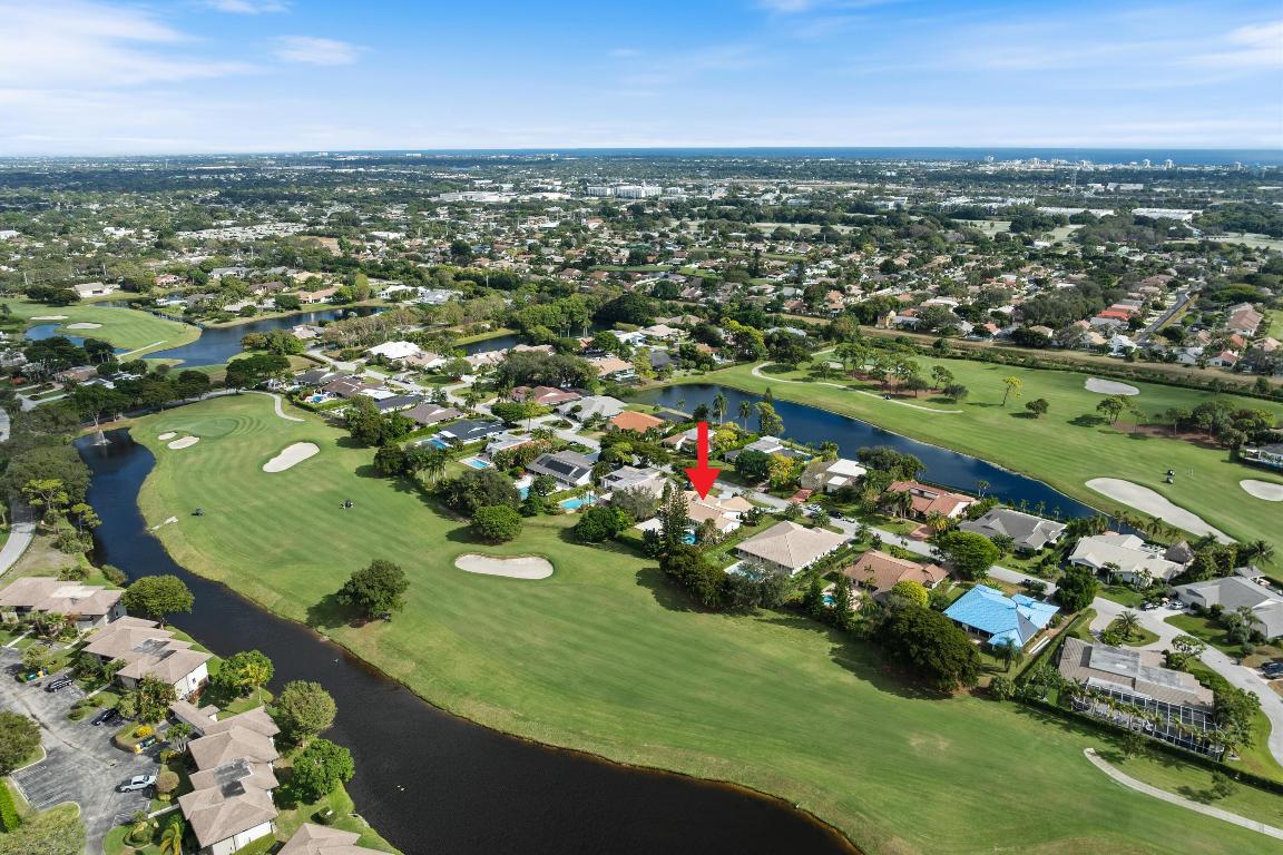 654 Pine Lk Dr Delray Beach, FL 33445