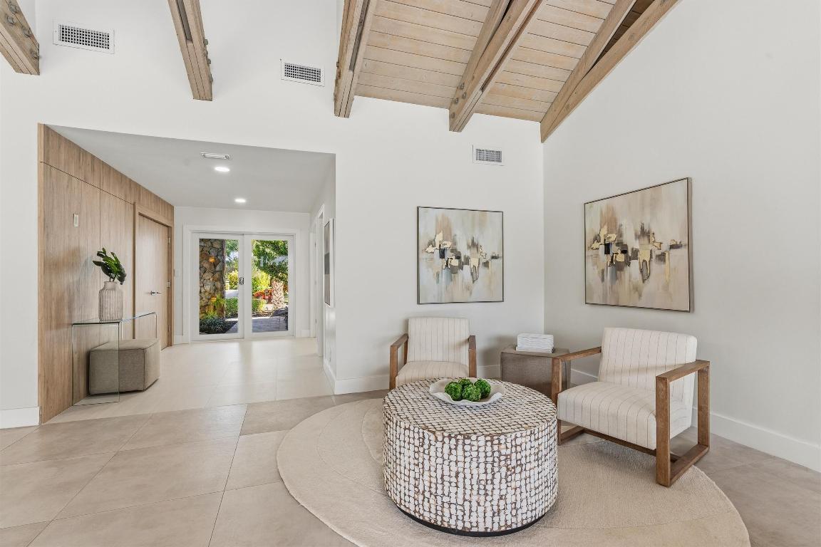 654 Pine Lk Dr Delray Beach, FL 33445