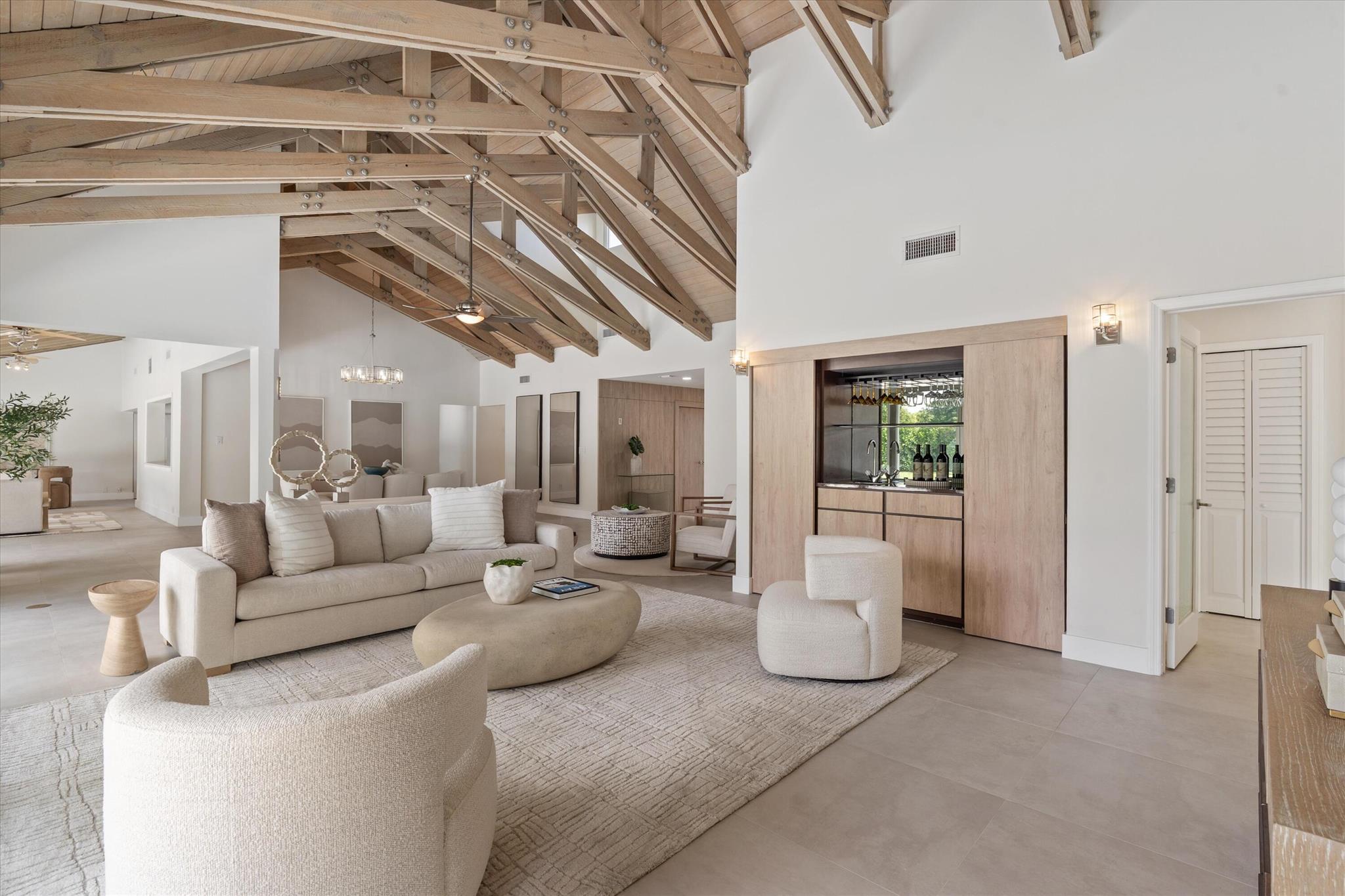 654 Pine Lk Dr Delray Beach, FL 33445