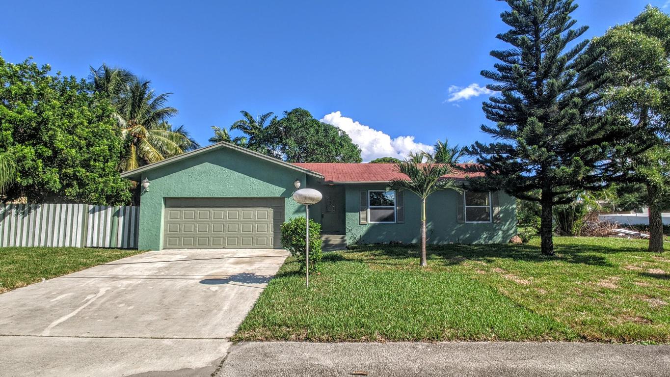 2888 S Seacrest Blvd Boynton Beach, FL 33435