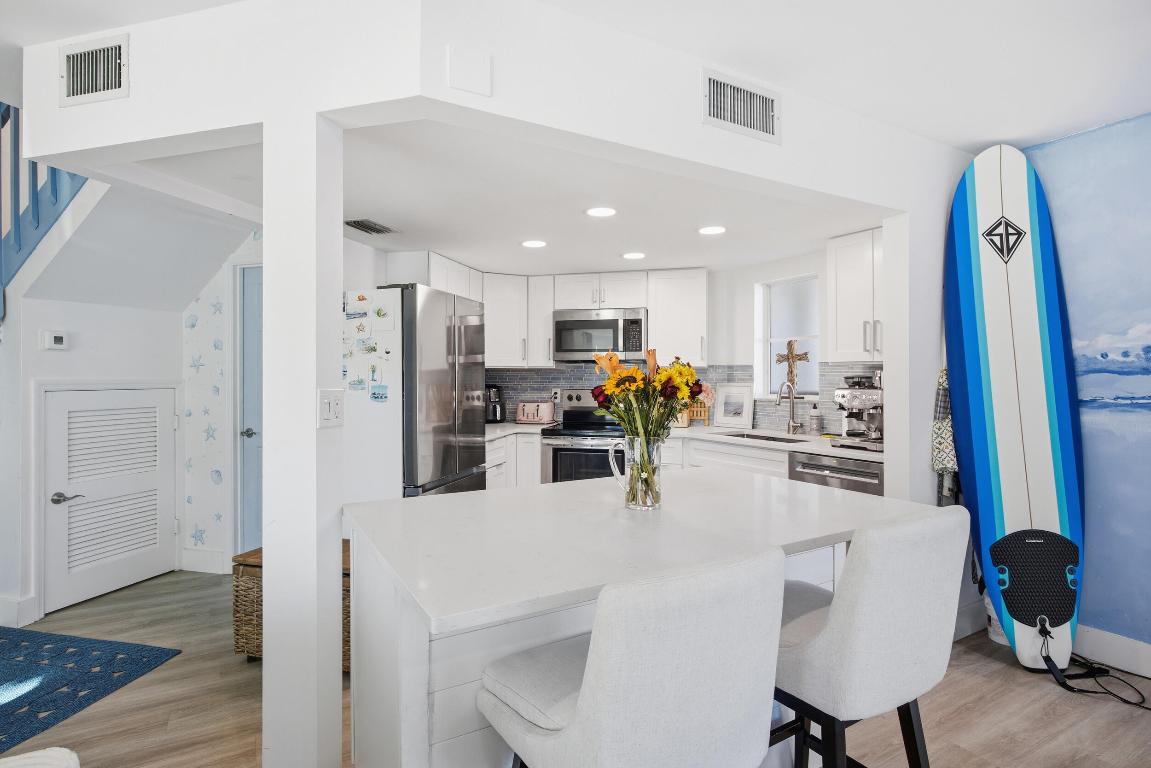 153 Seabreeze Jupiter, FL 33477