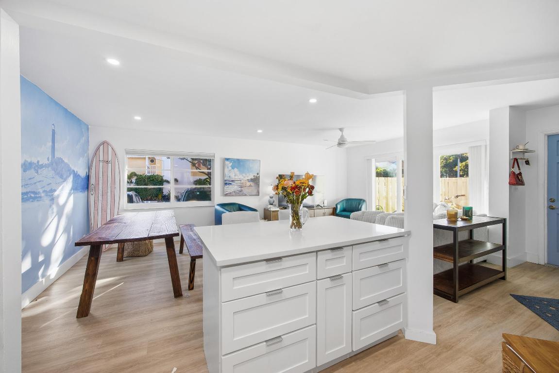 153 Seabreeze Jupiter, FL 33477