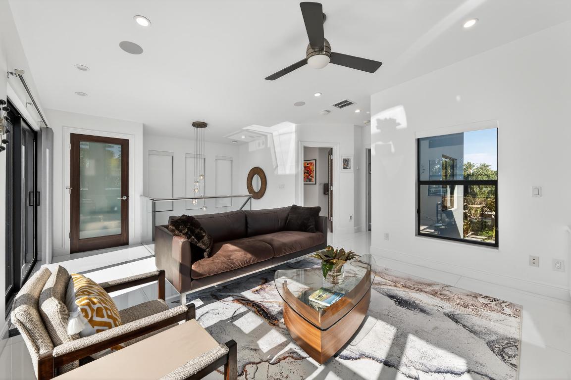 25 Ocean Jupiter, FL 33469