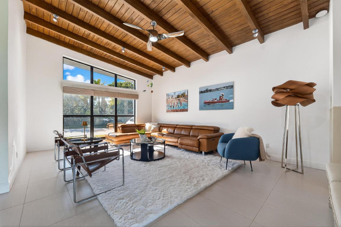 25 Ocean Jupiter, FL 33469