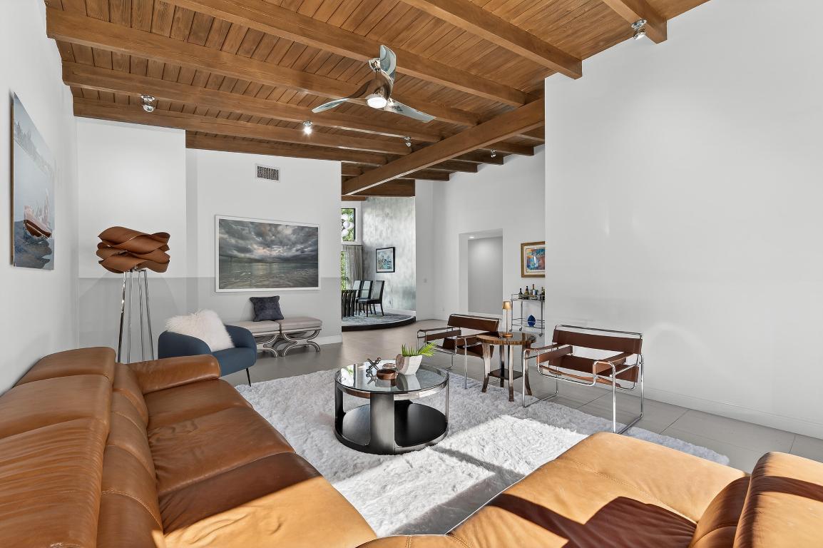 25 Ocean Jupiter, FL 33469